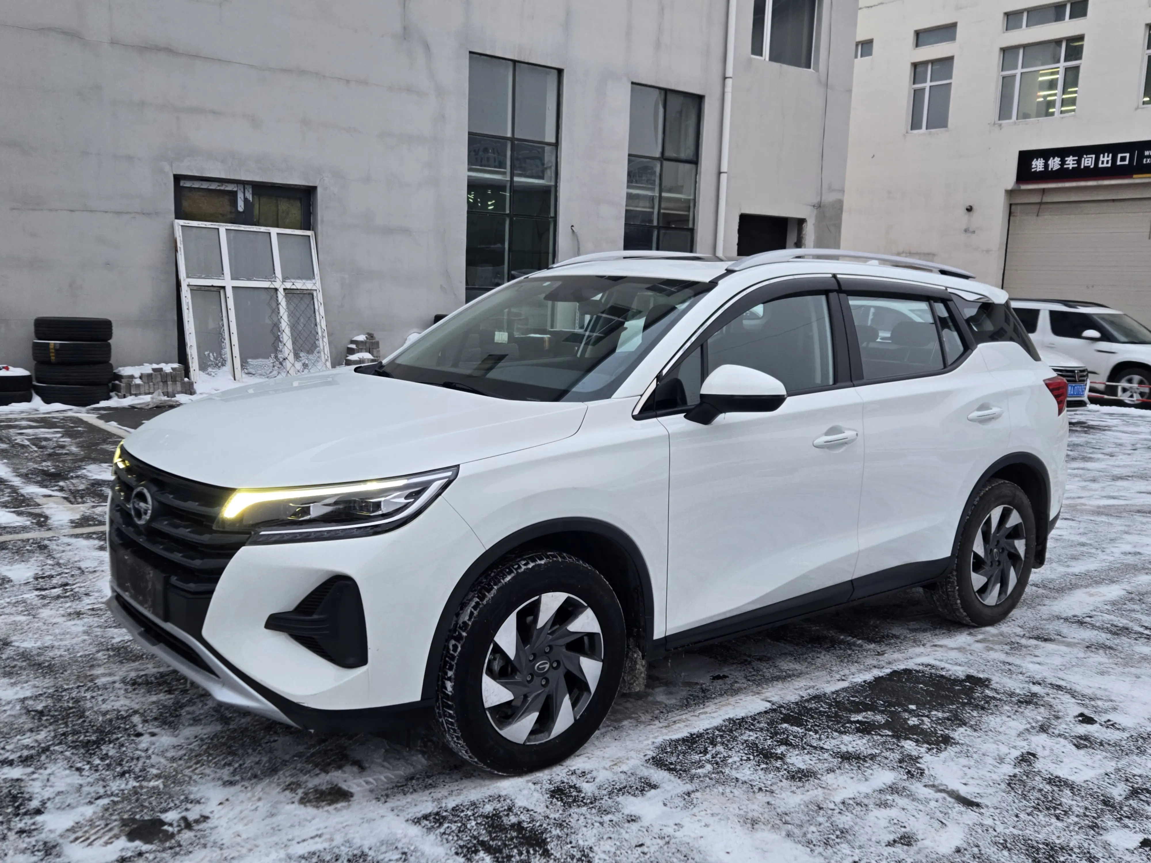GAC Trumpchi GS4  из Китая