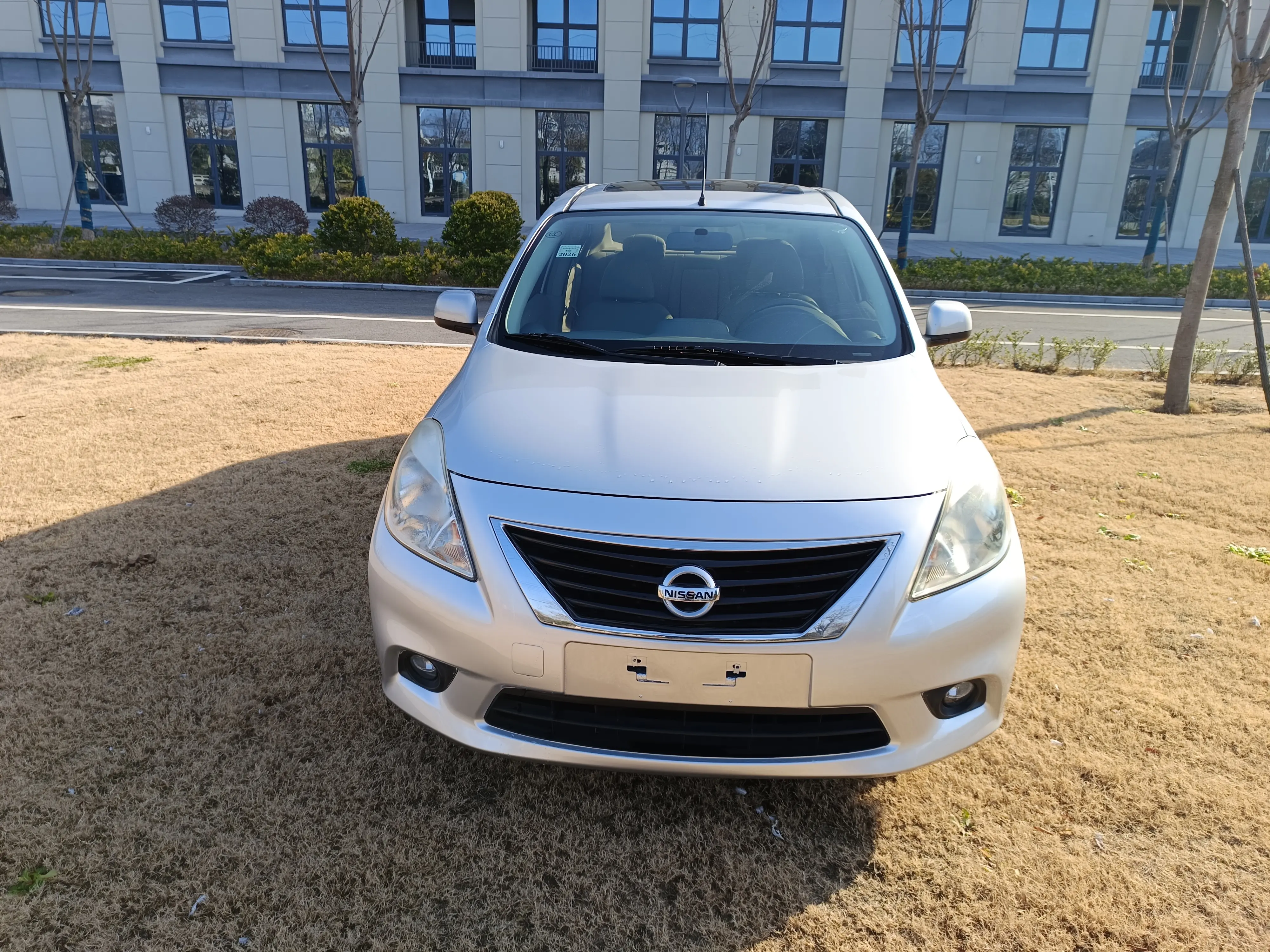 Nissan Sunlight  из Китая