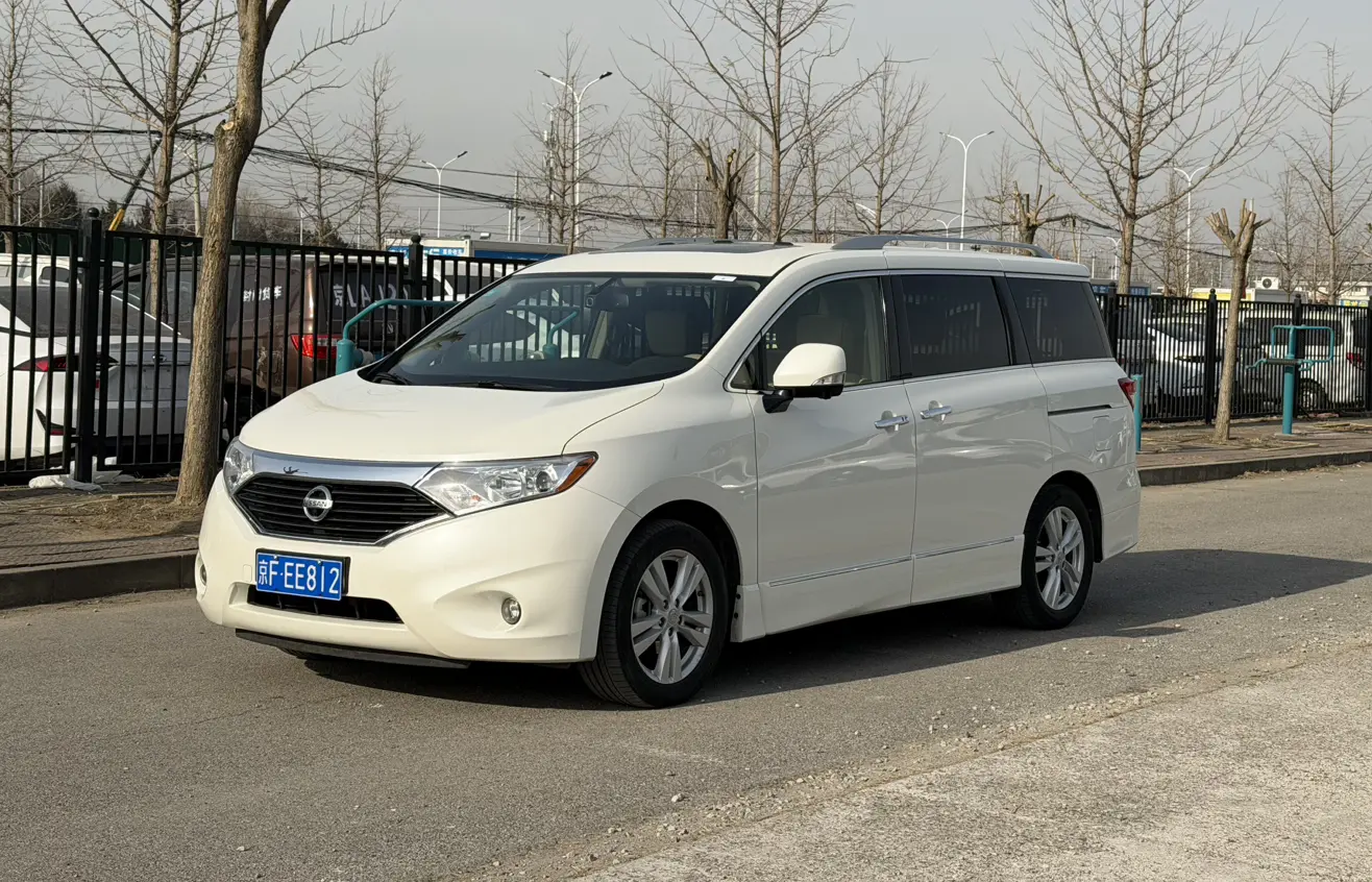 Nissan Nobleman  из Китая