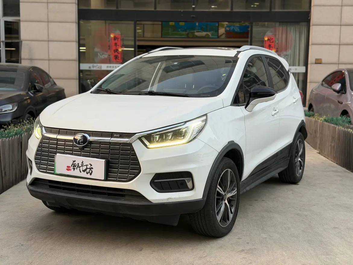 BYD Yuan EV  из Китая