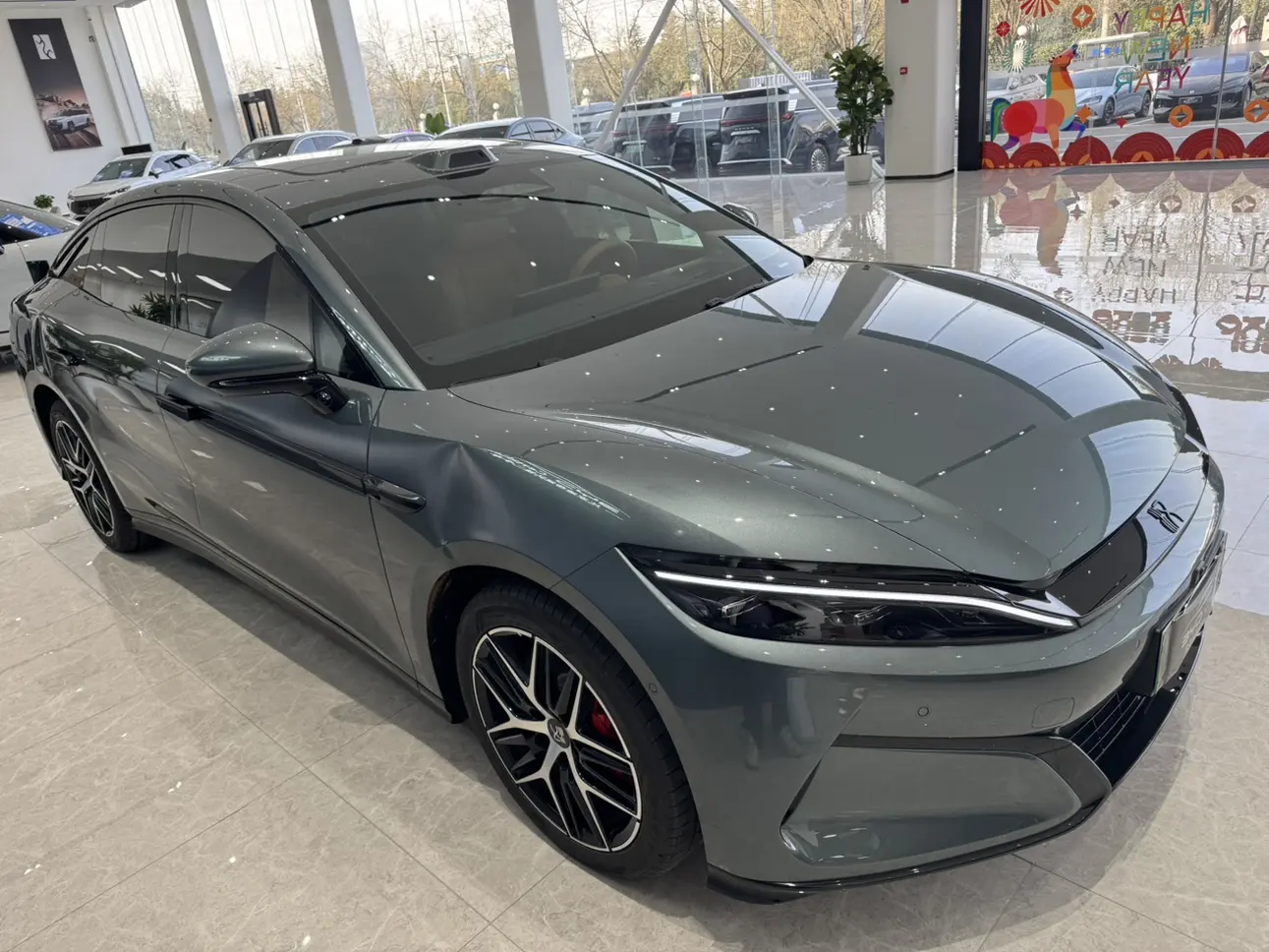 BYD Han L DM  из Китая