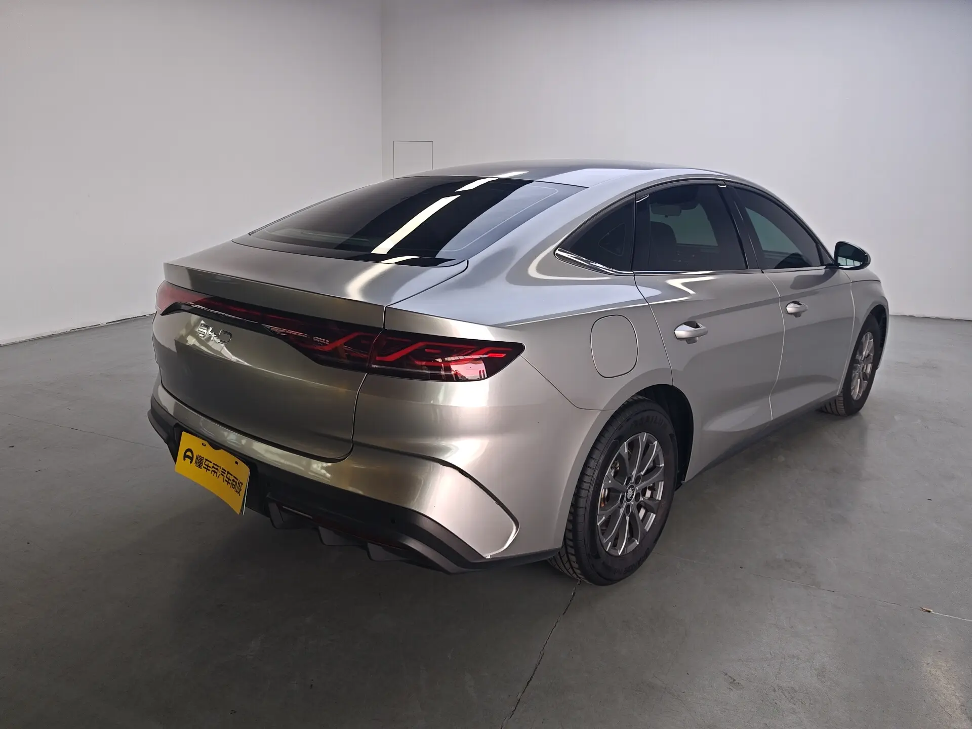 BYD Qin L DM  из Китая