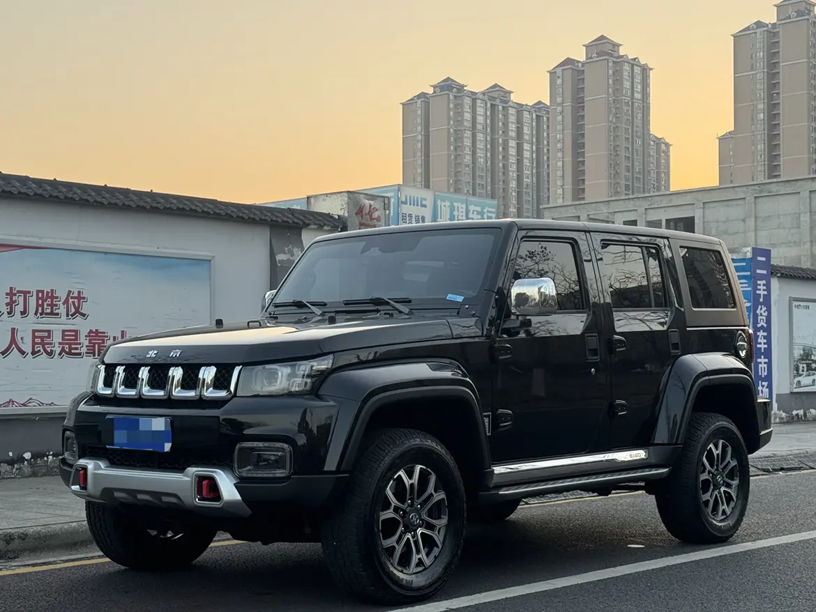 BAIC Beijing Off-road BJ40  из Китая