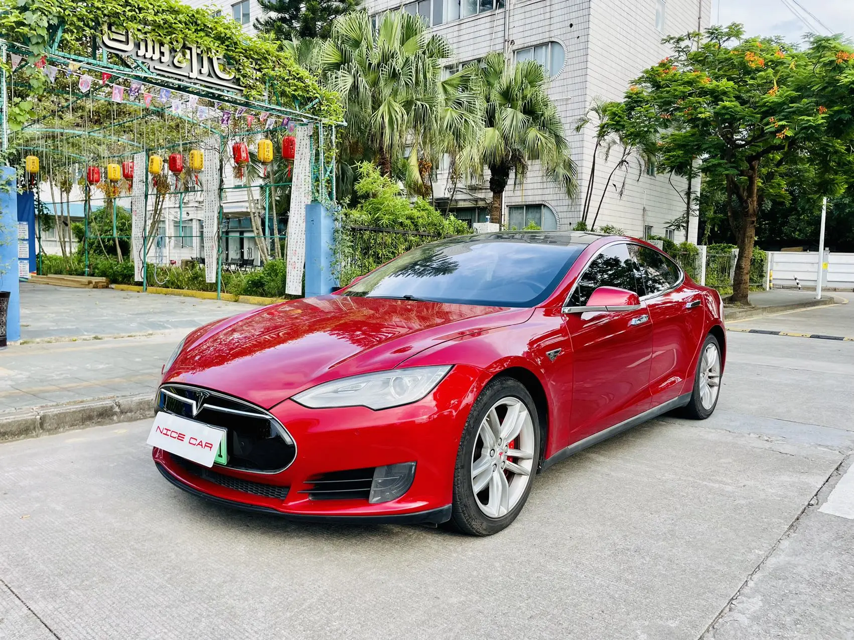 Tesla Model S  из Китая