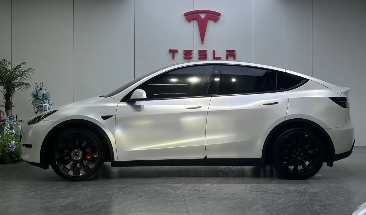 Tesla Model Y  из Китая