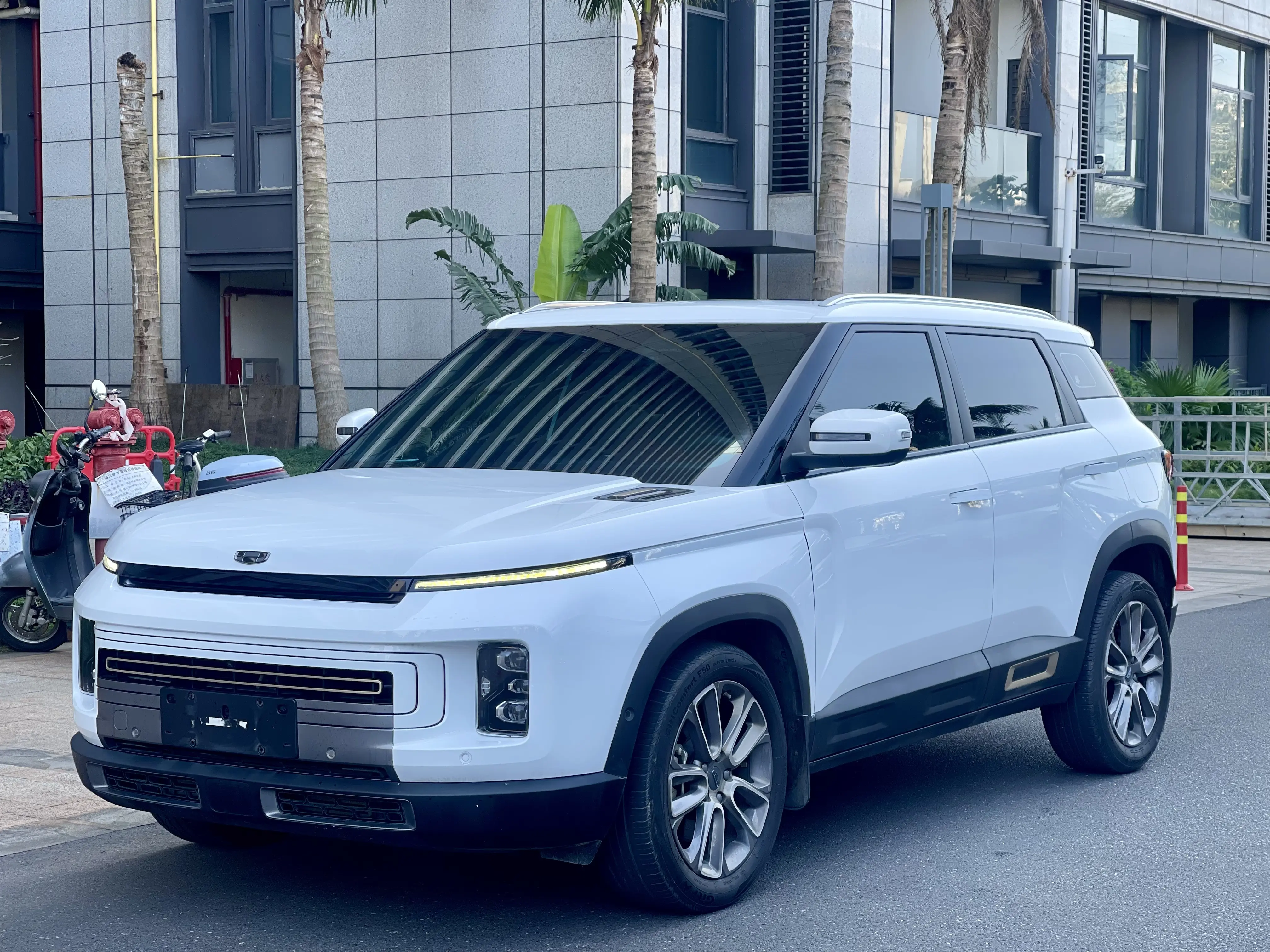 Geely ICON  из Китая