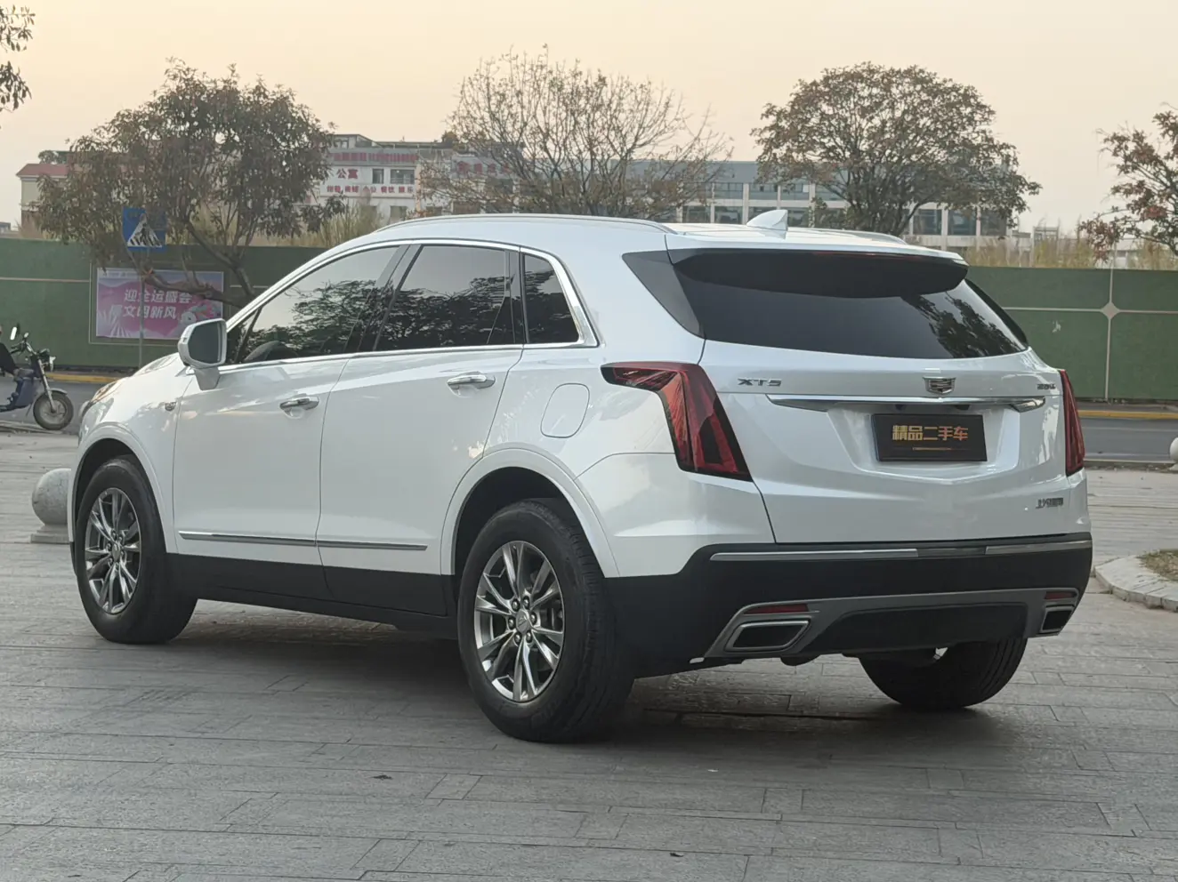 Cadillac XT5  из Китая