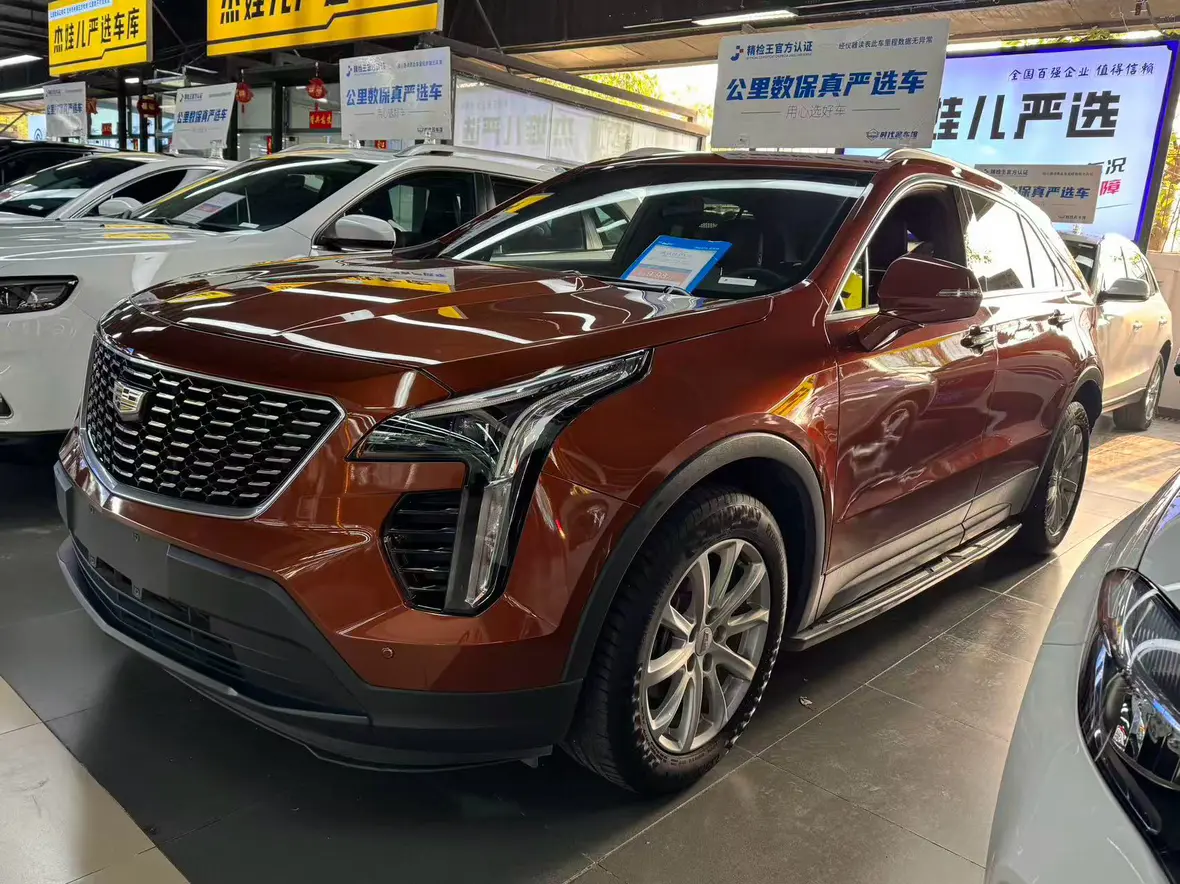 Cadillac XT4  из Китая