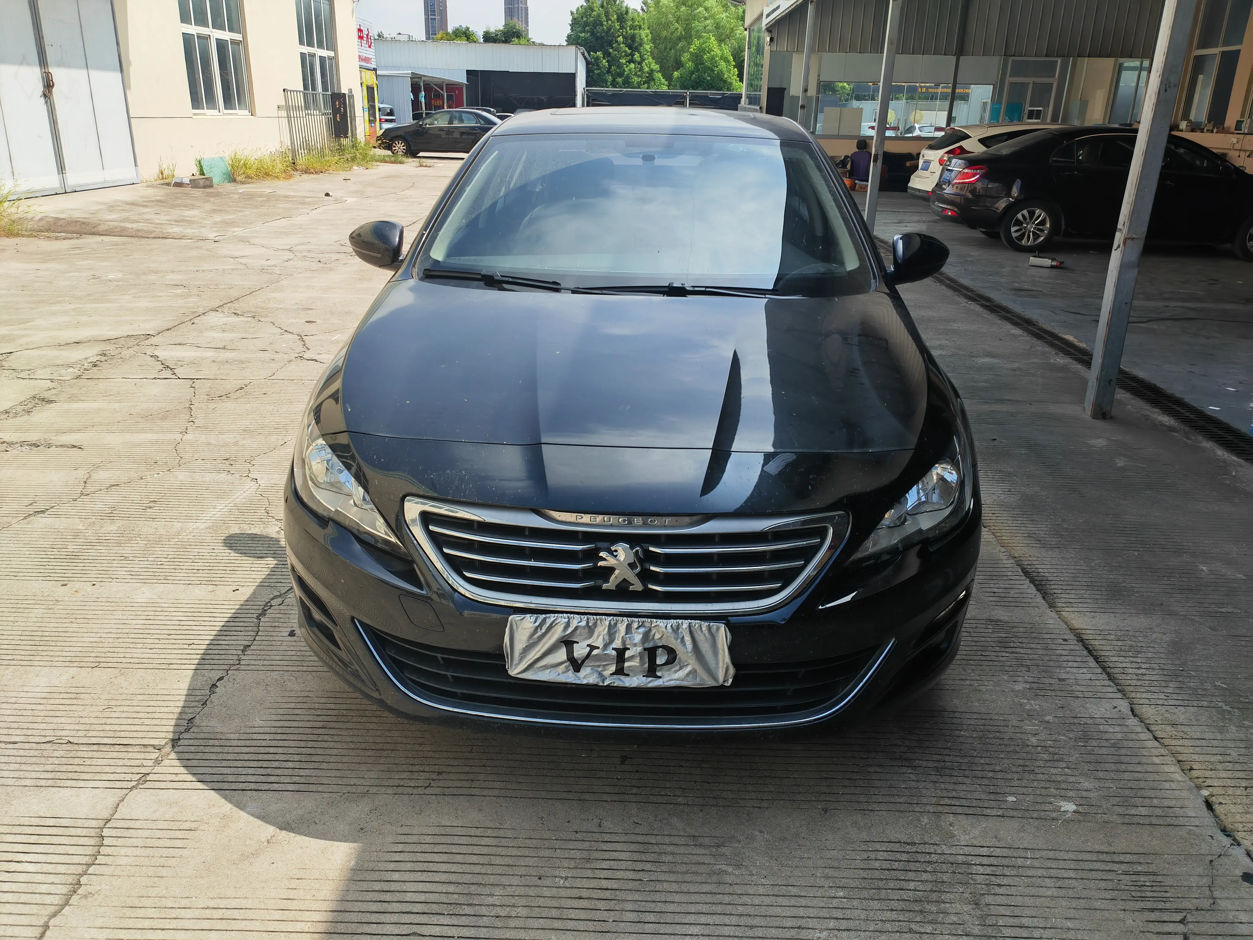 Peugeot 408  из Китая