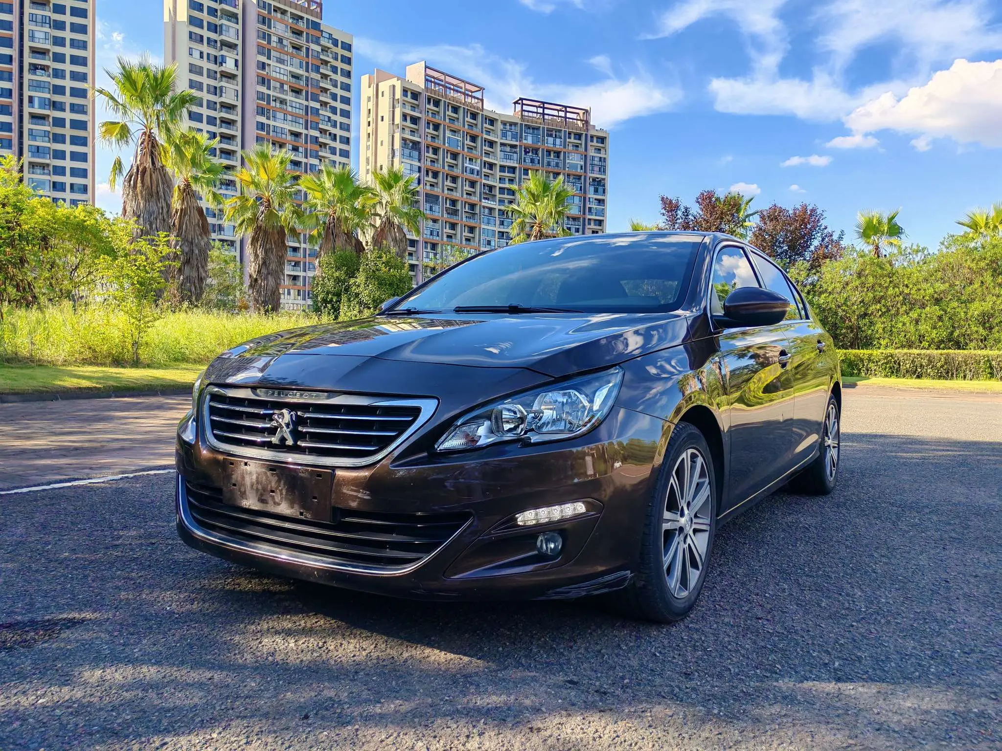 Peugeot 408  из Китая