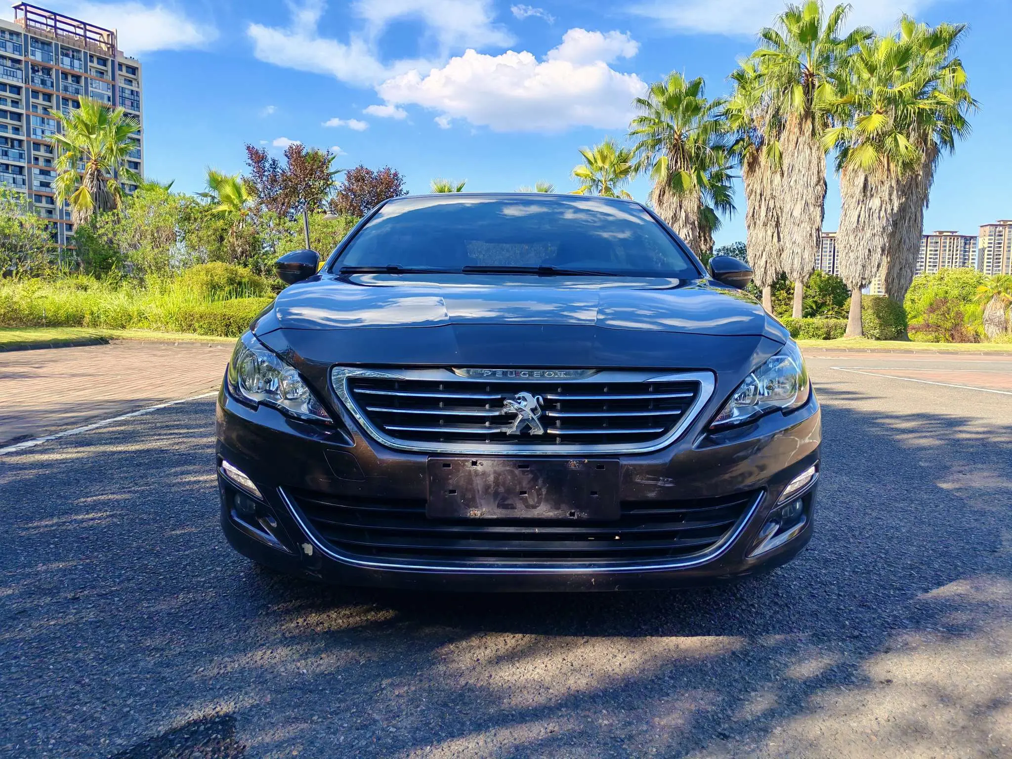 Peugeot 408  из Китая