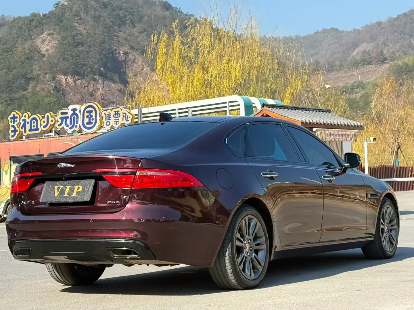 Jaguar XFL  из Китая