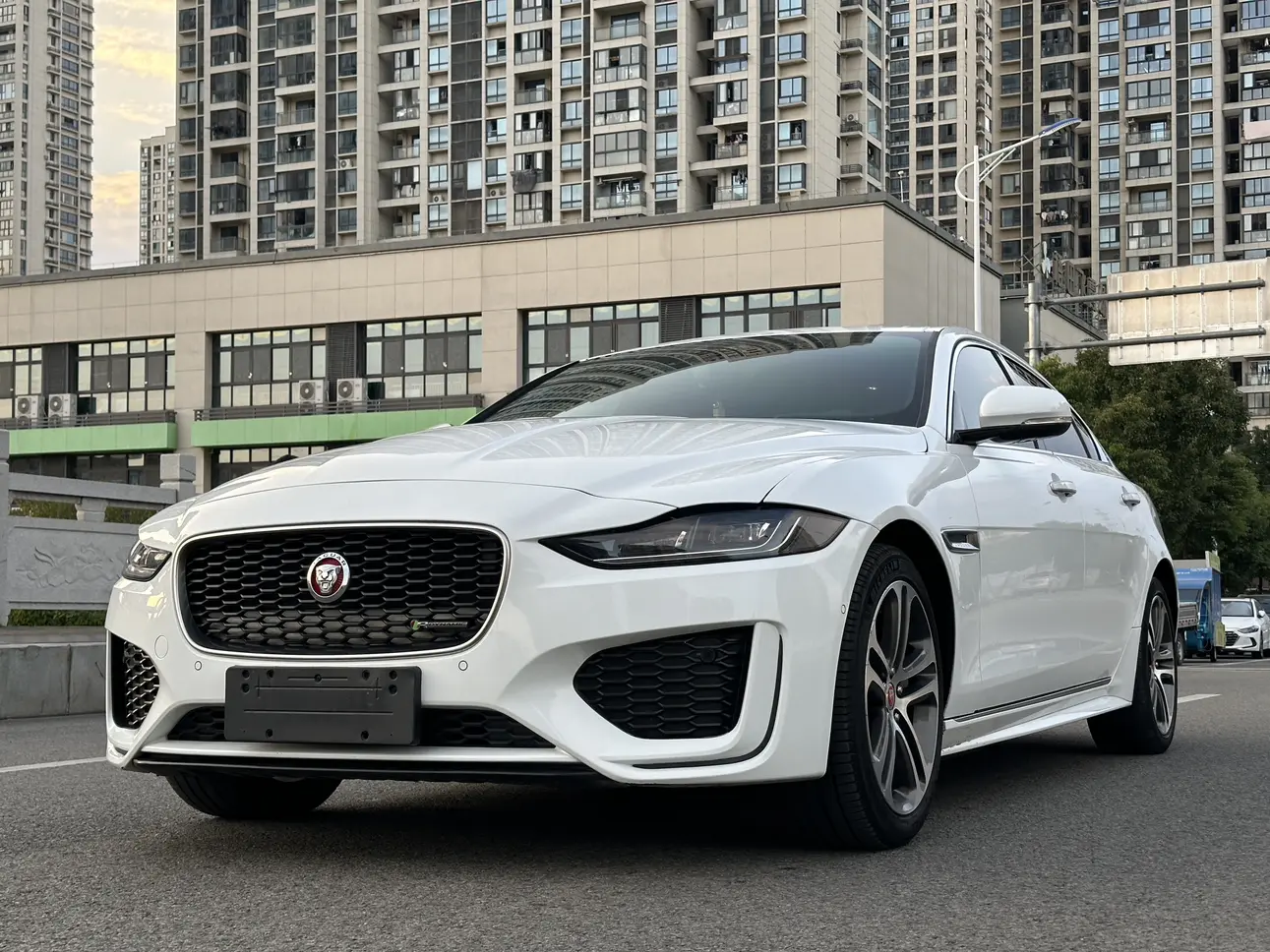 Jaguar XEL  из Китая