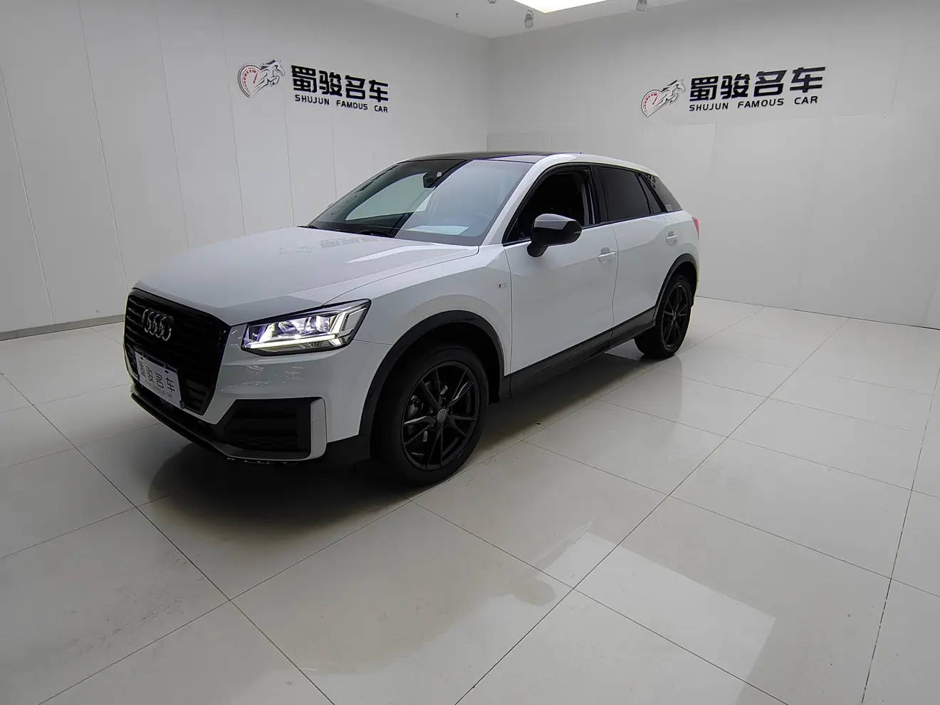 Audi Q2L  из Китая