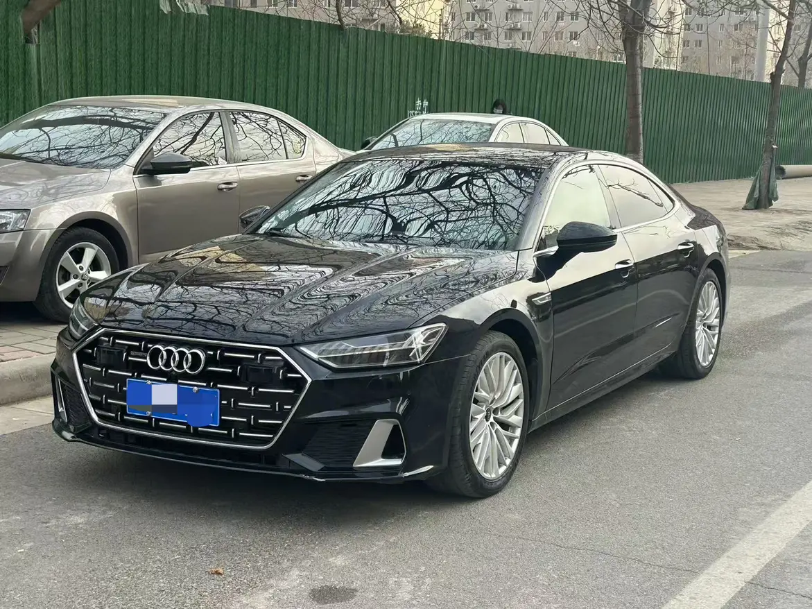 Audi A7L  из Китая