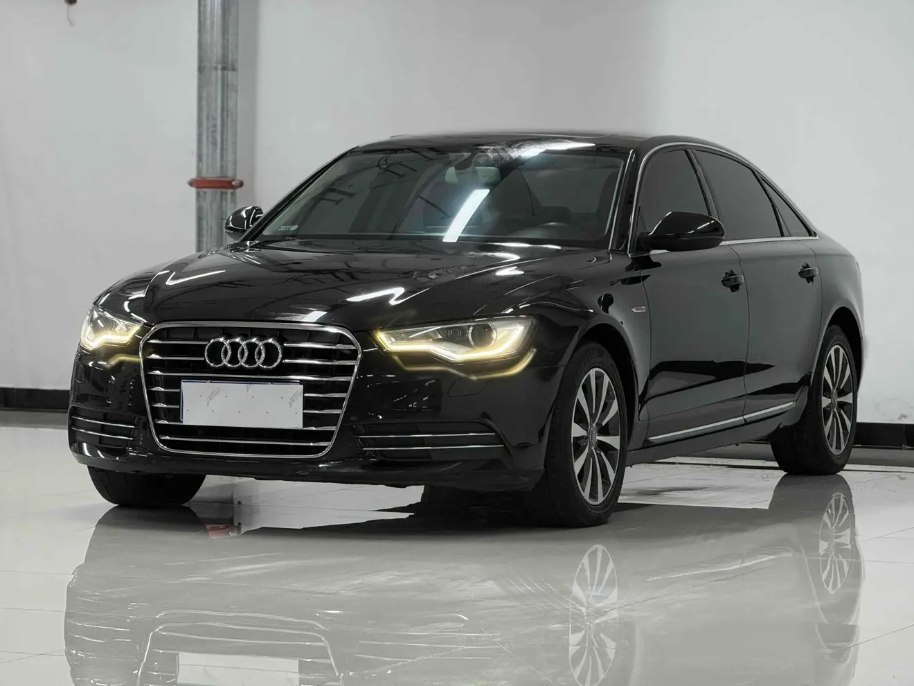 Audi A6L  из Китая