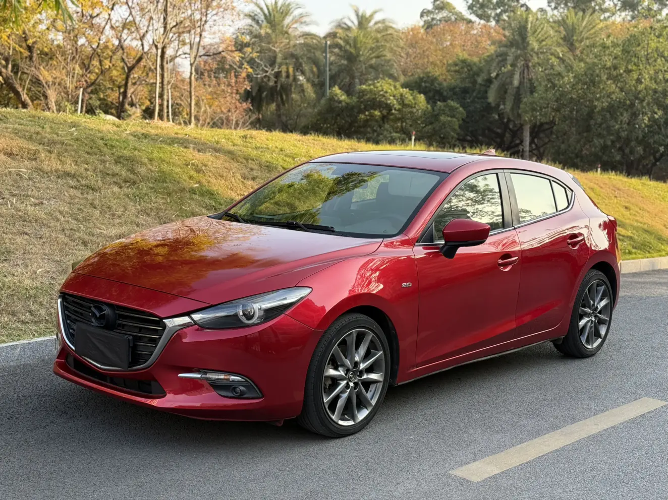 Mazda Axela (Mazda3)  из Китая