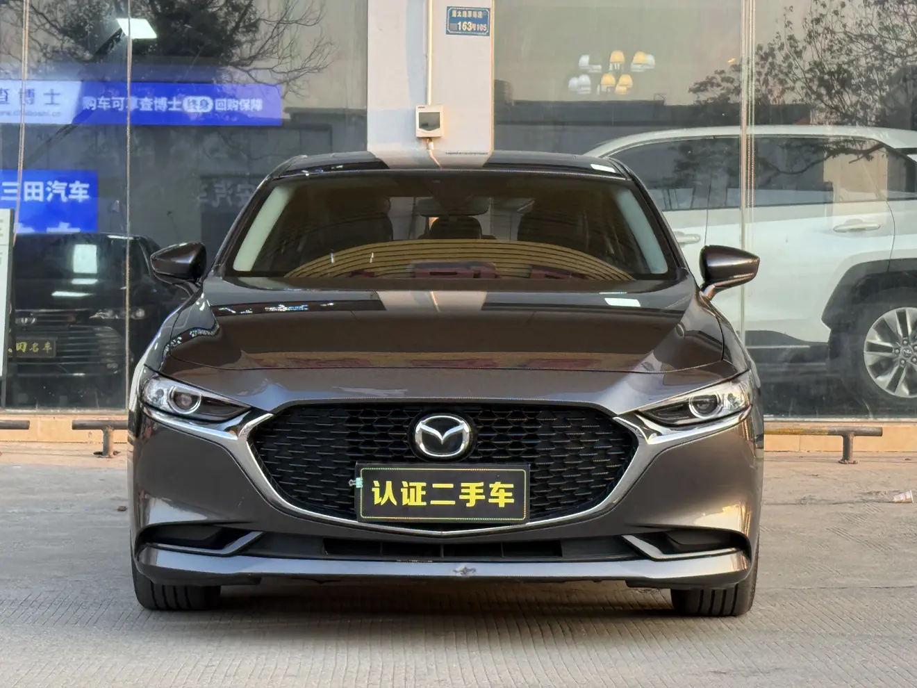 Mazda Axela (Mazda3)  из Китая