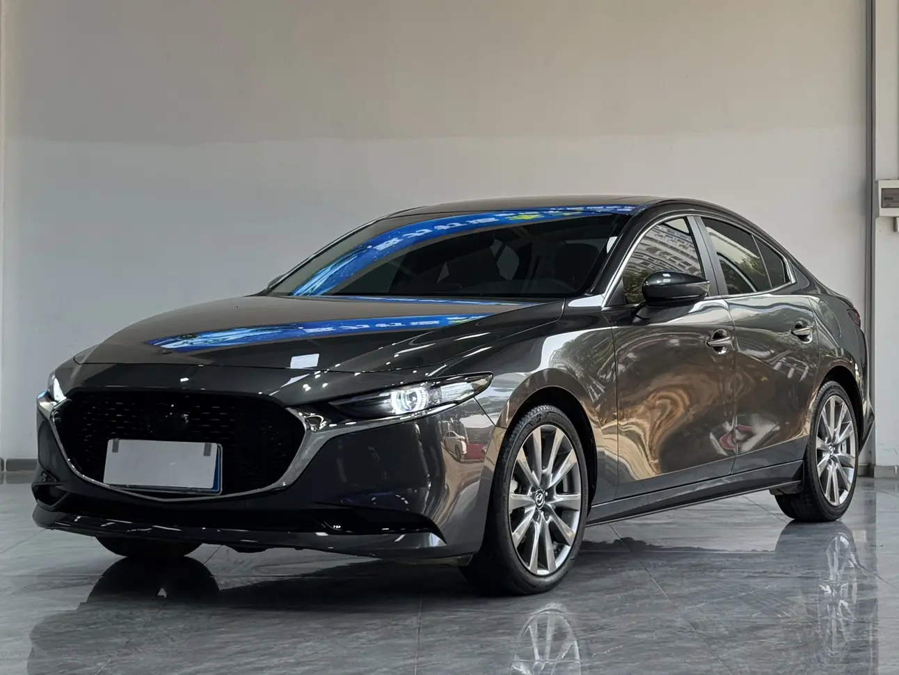 Mazda Axela (Mazda3)  из Китая