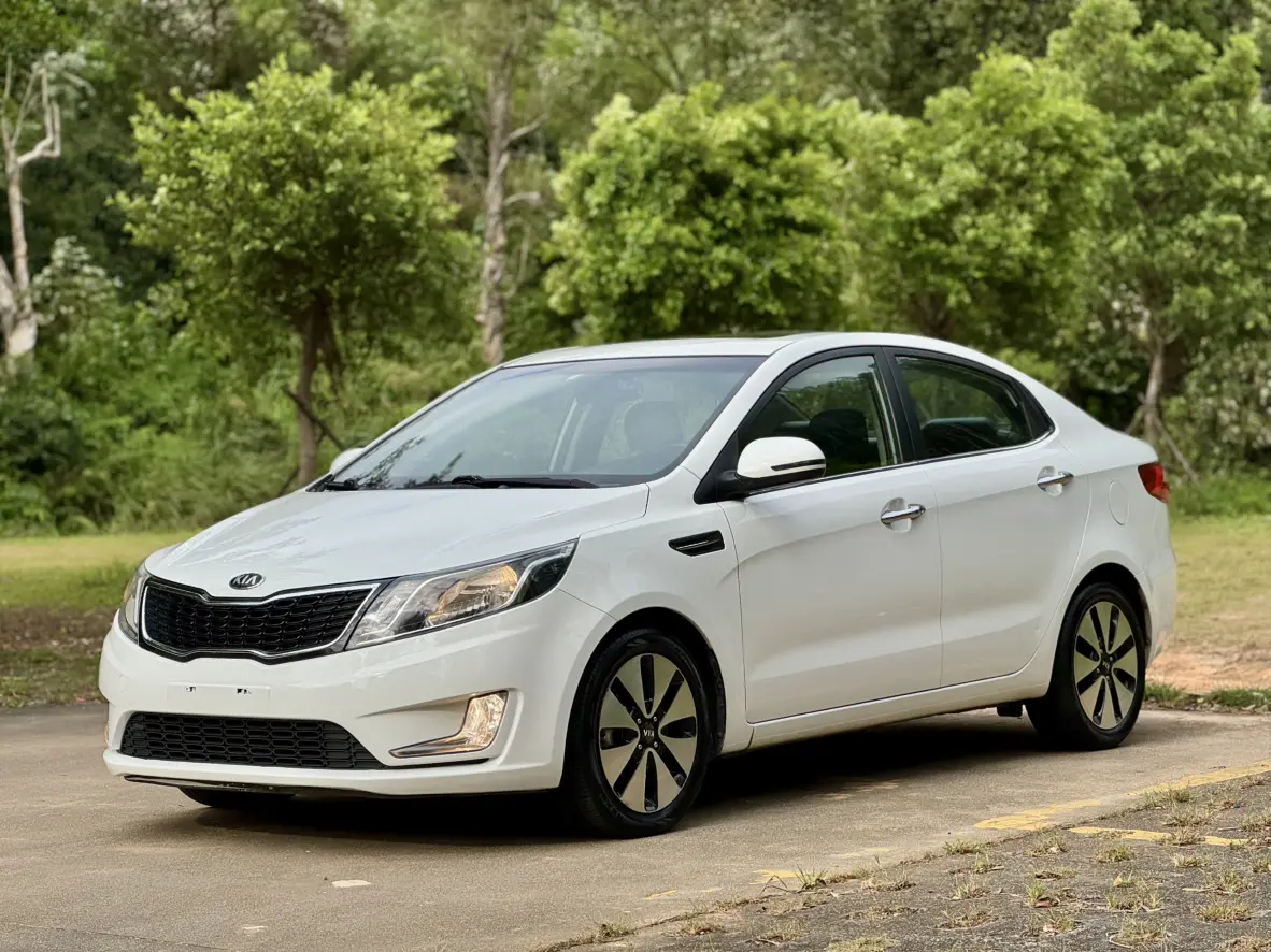 Kia K2  из Китая