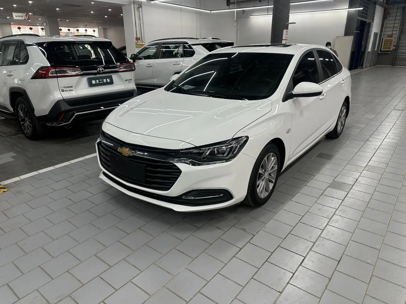 Chevrolet Monza (Cruze)  из Китая