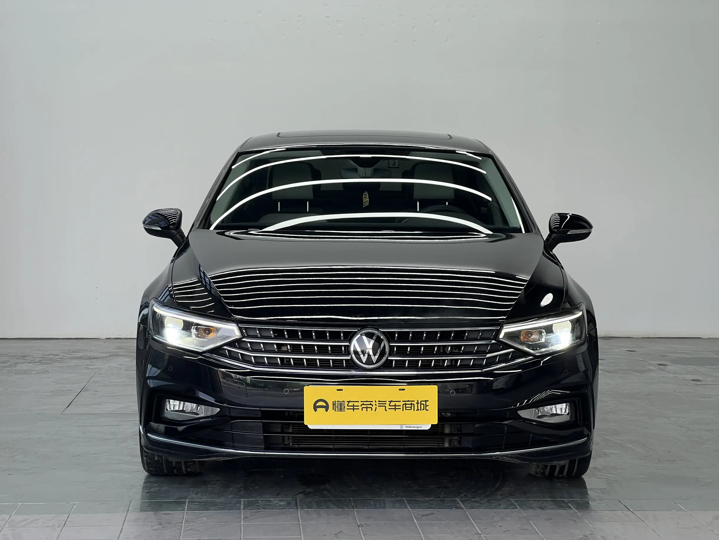 Volkswagen Magotan  из Китая