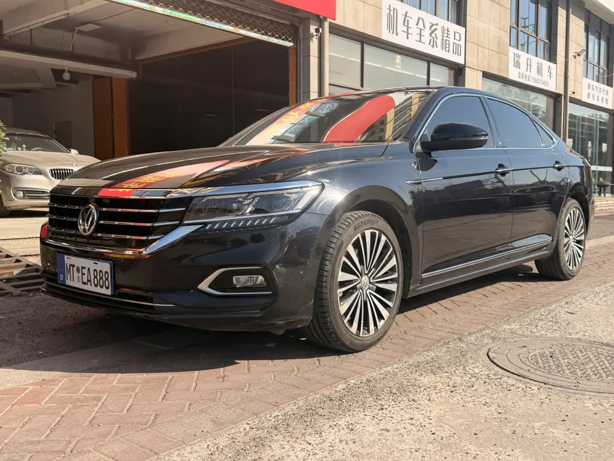 Volkswagen Passat  из Китая