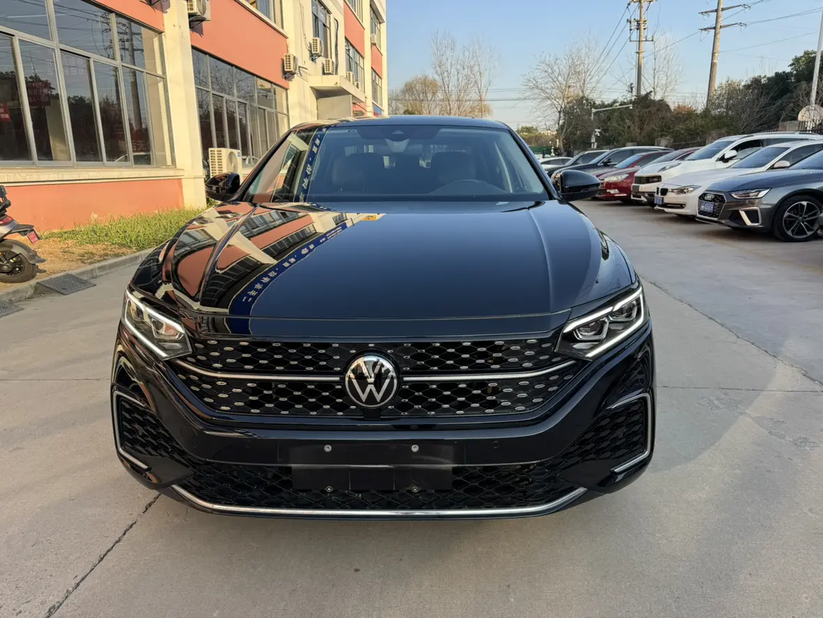 Volkswagen Passat  из Китая