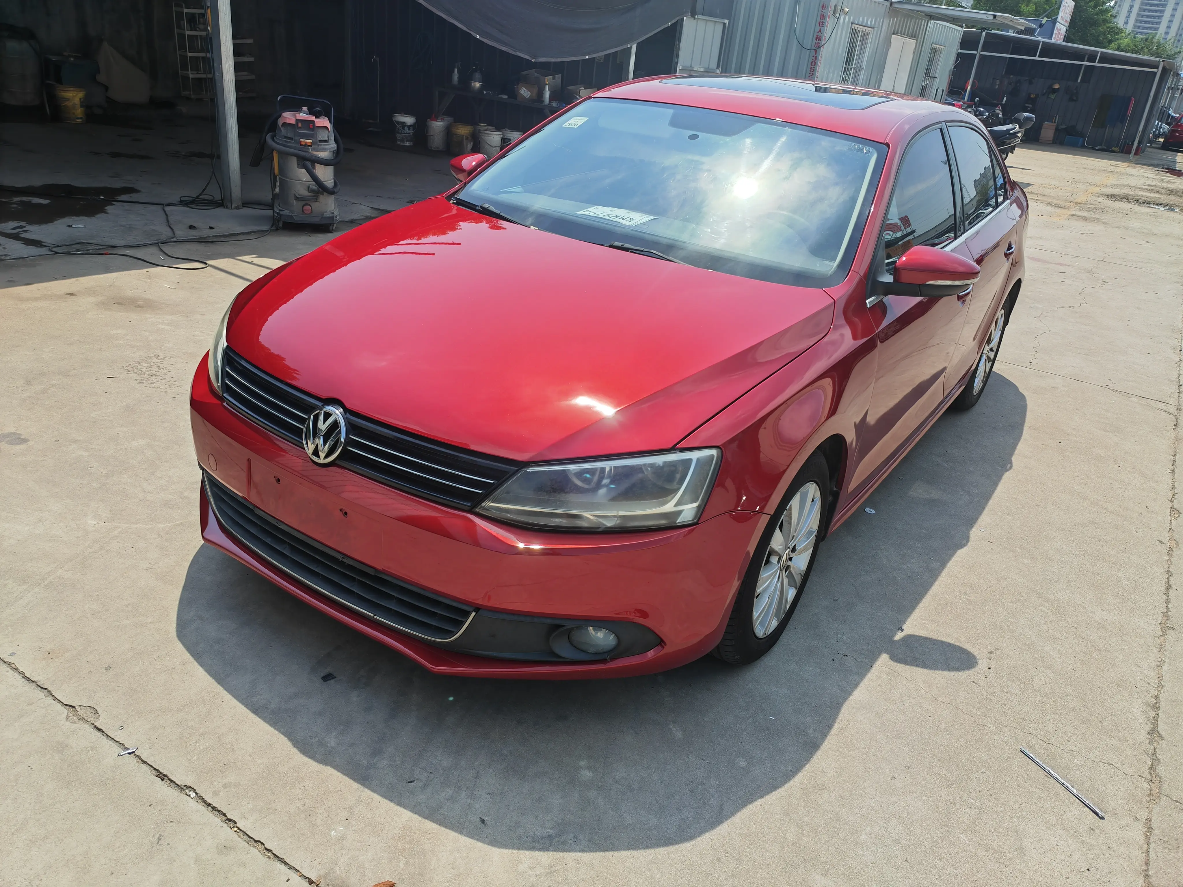 Volkswagen Sagitar  из Китая