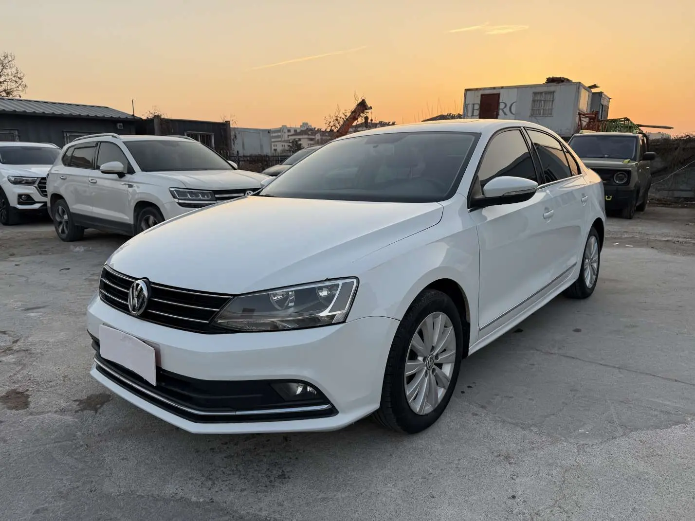 Volkswagen Sagitar  из Китая