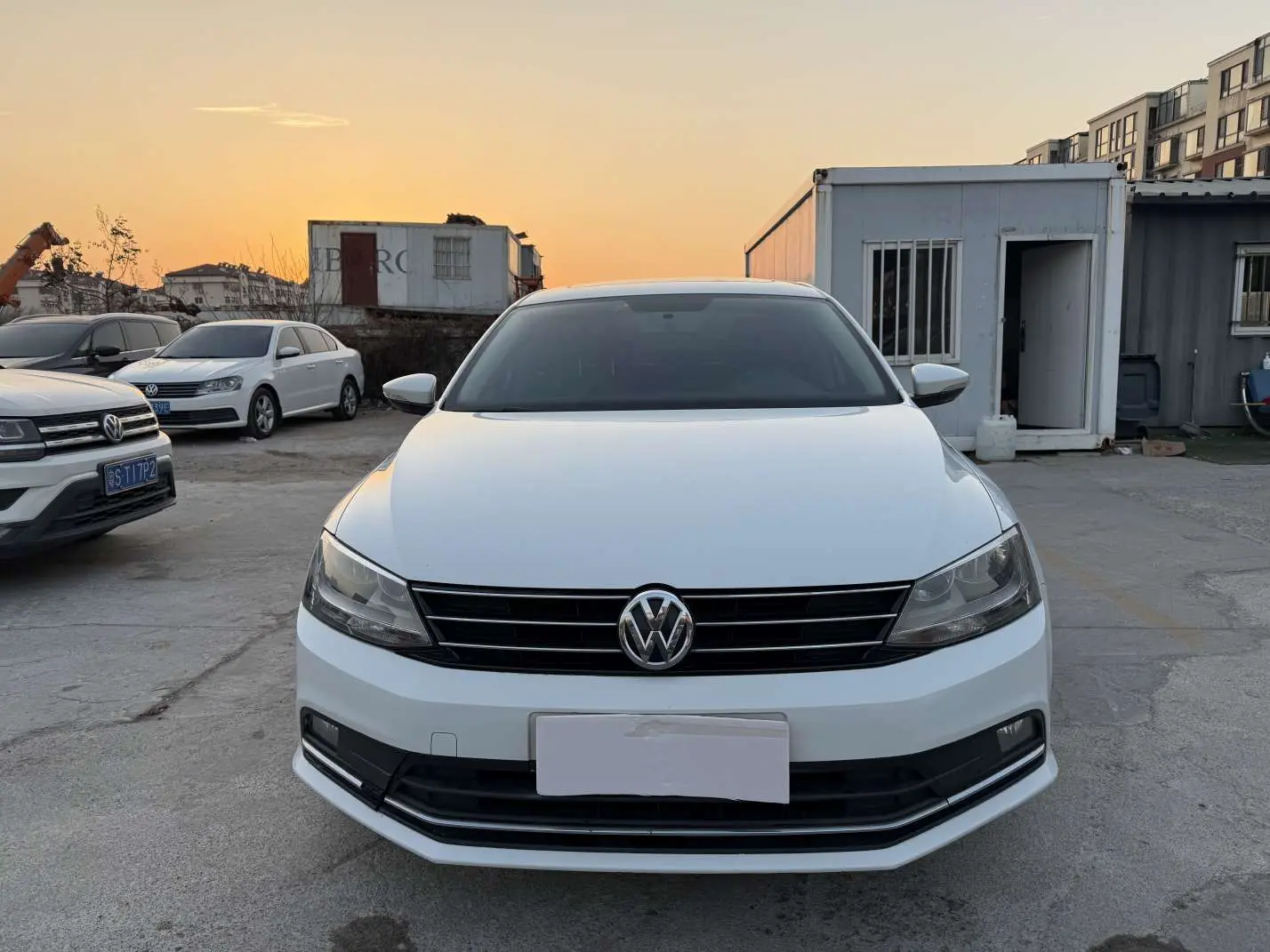 Volkswagen Sagitar  из Китая