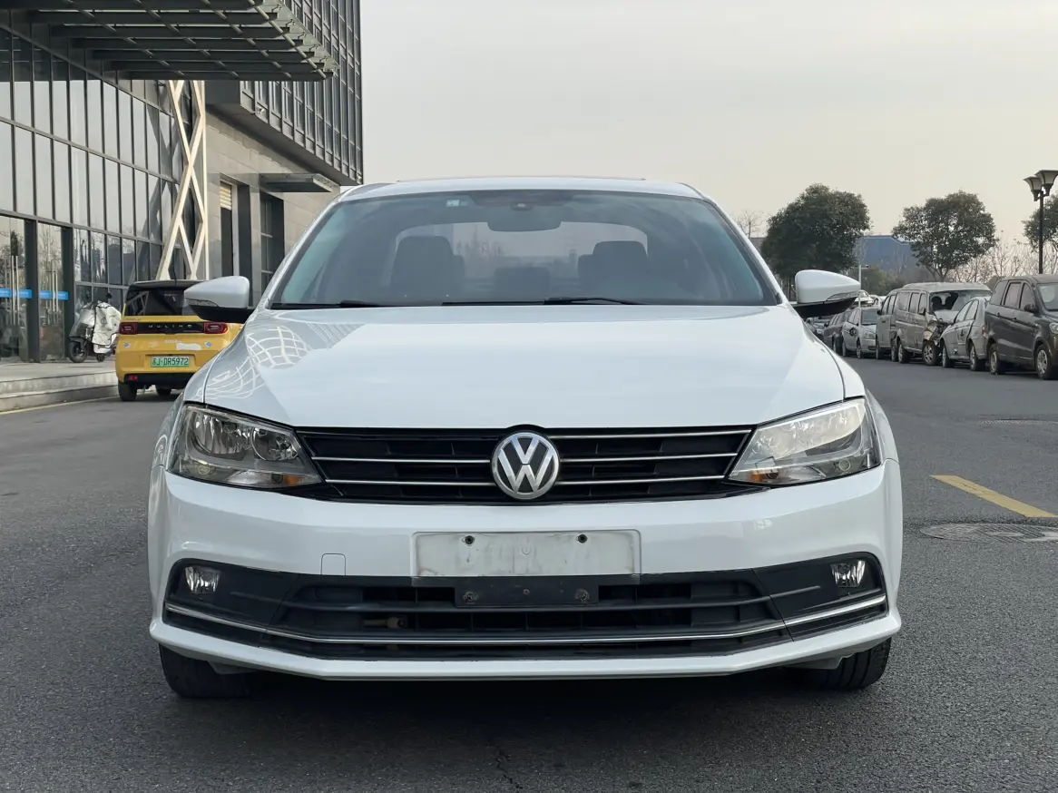 Volkswagen Sagitar  из Китая