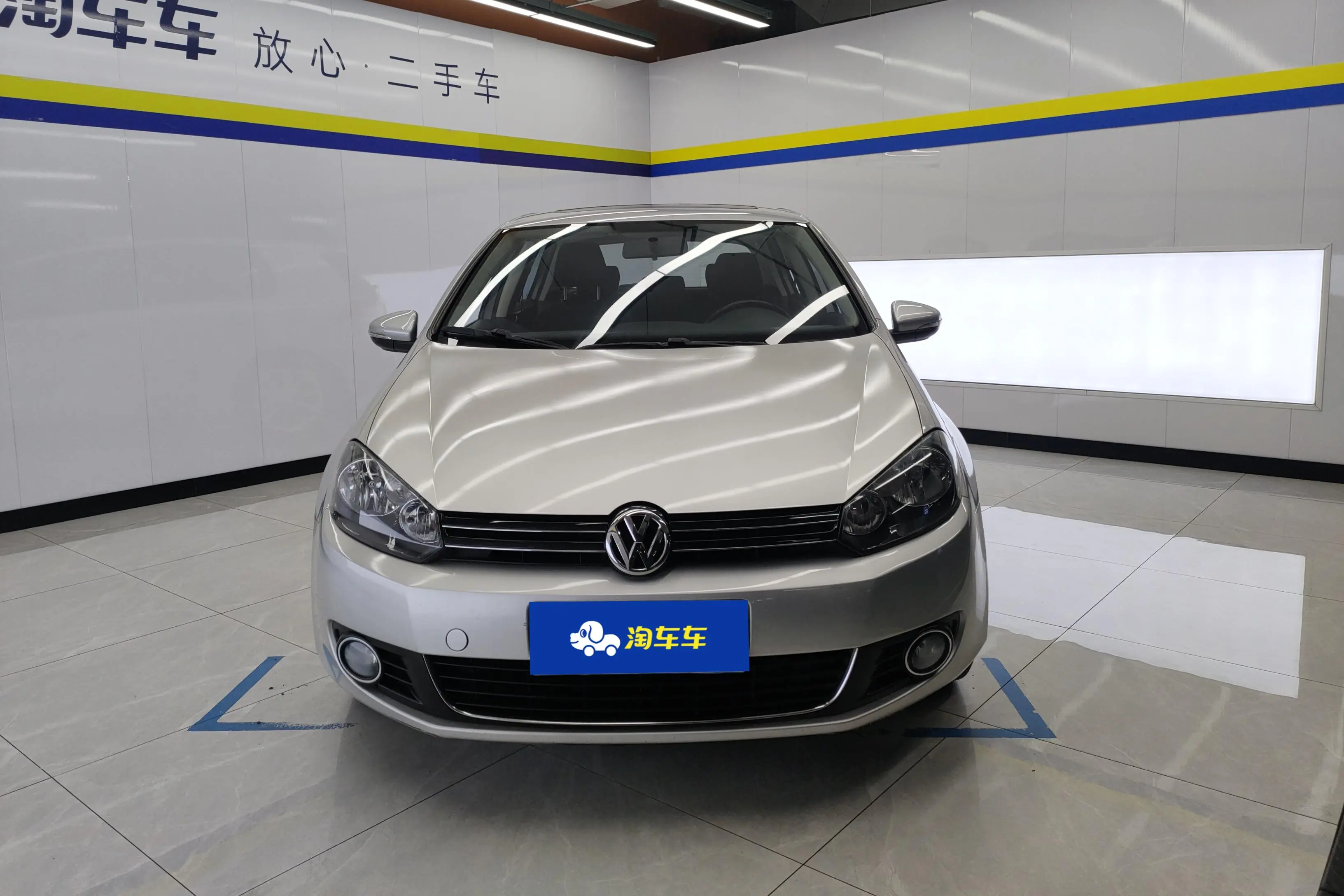 Volkswagen Golf  из Китая