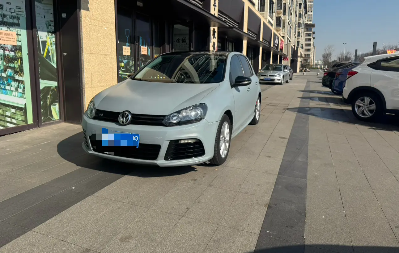 Volkswagen Golf  из Китая