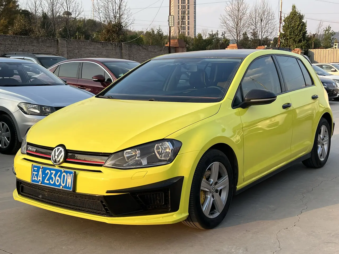 Volkswagen Golf  из Китая