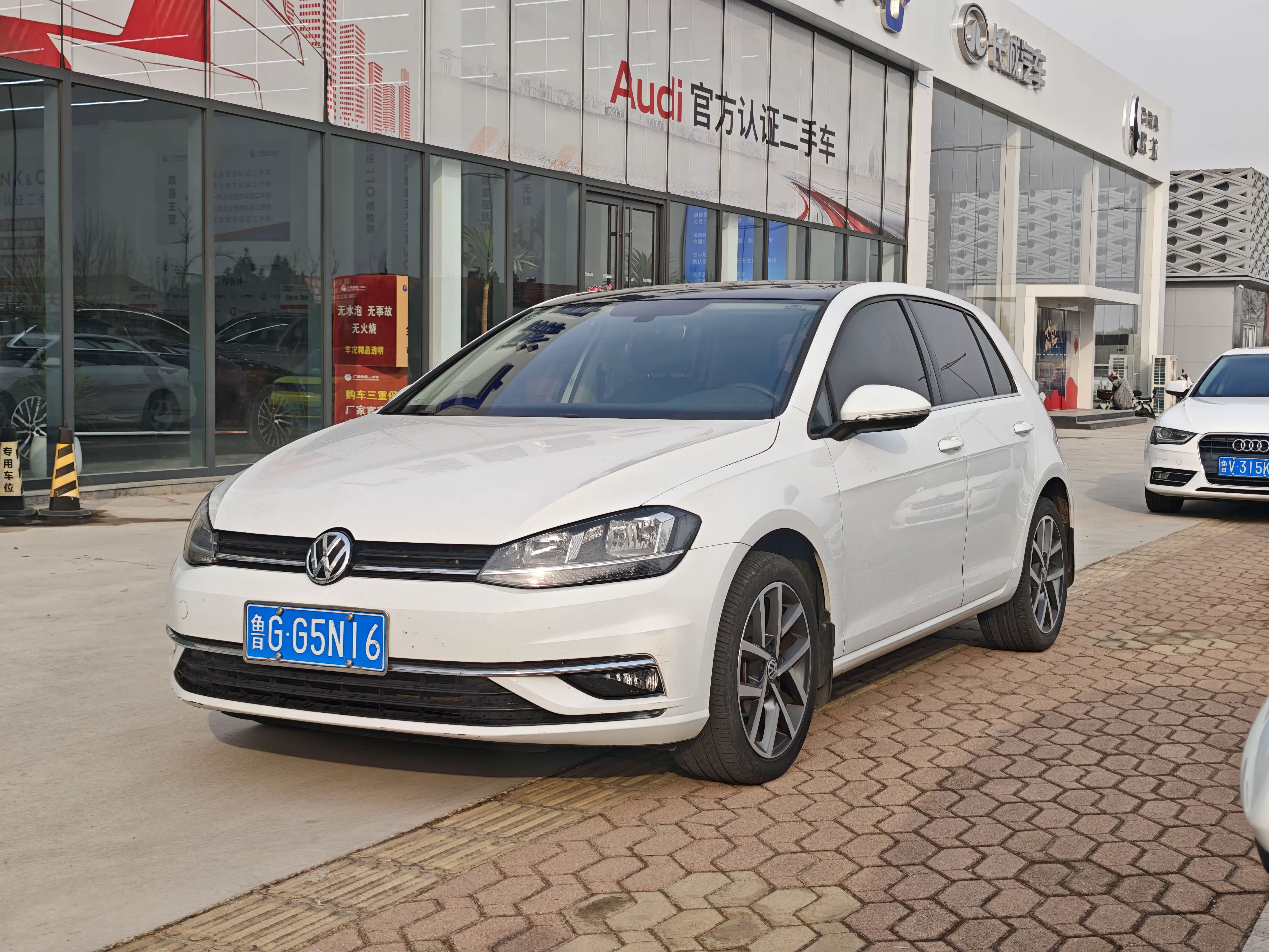 Volkswagen Golf  из Китая