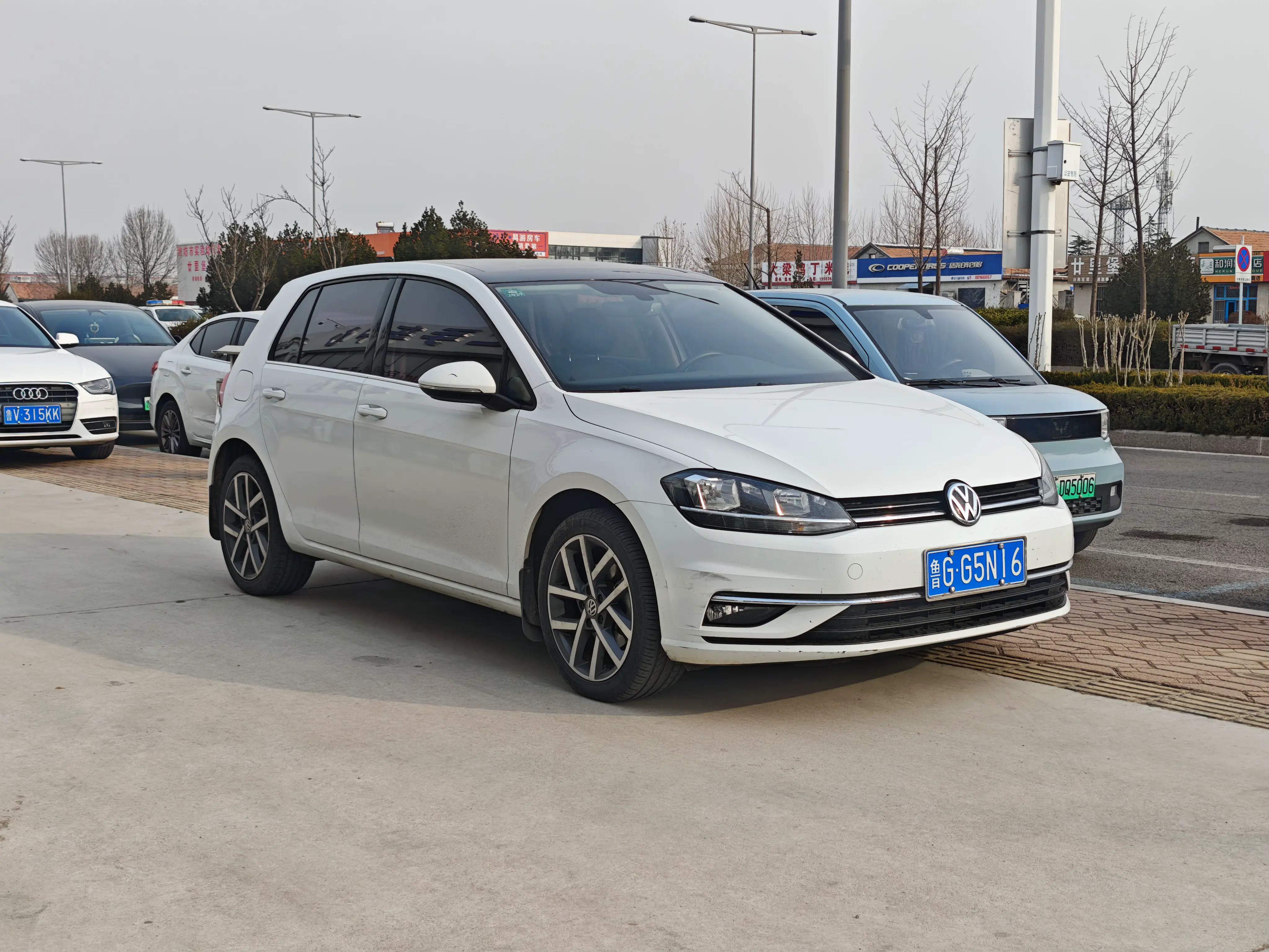 Volkswagen Golf  из Китая