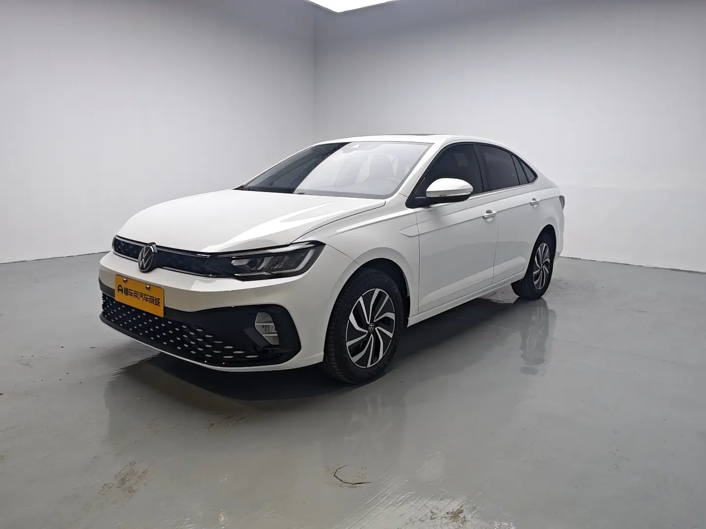 Volkswagen Lavida  из Китая