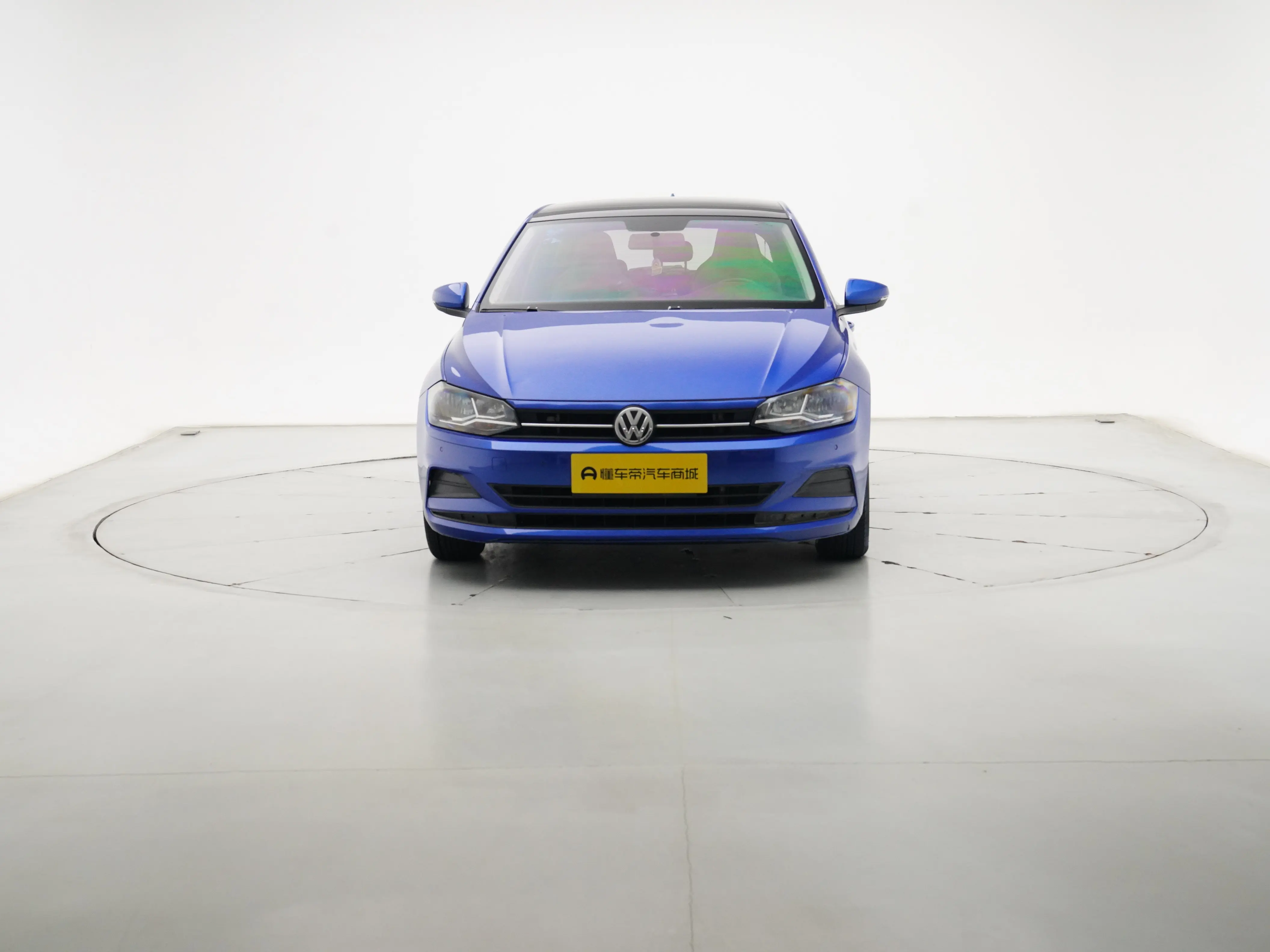 Volkswagen Polo  из Китая