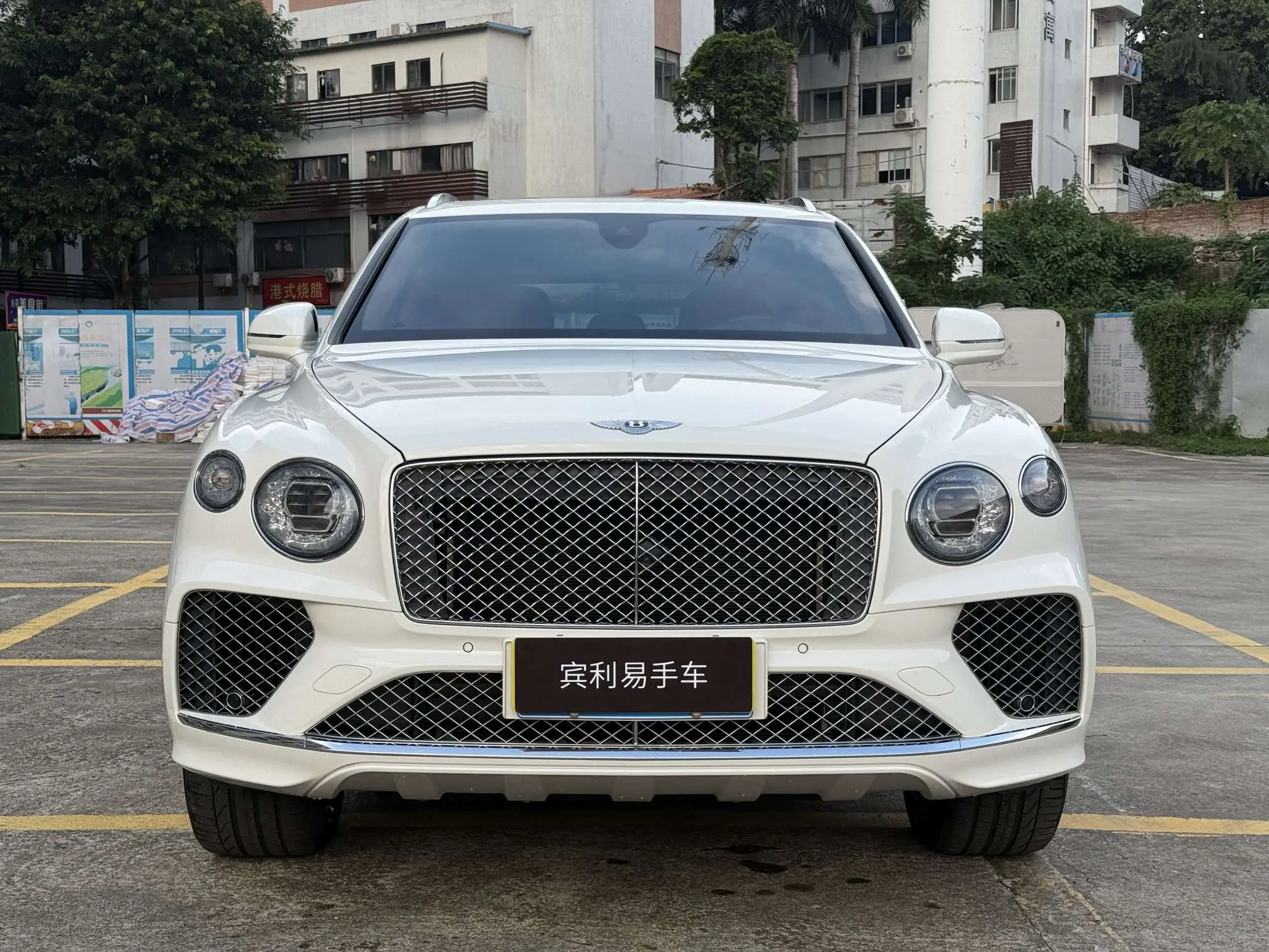 Bentley Bentayga  из Китая