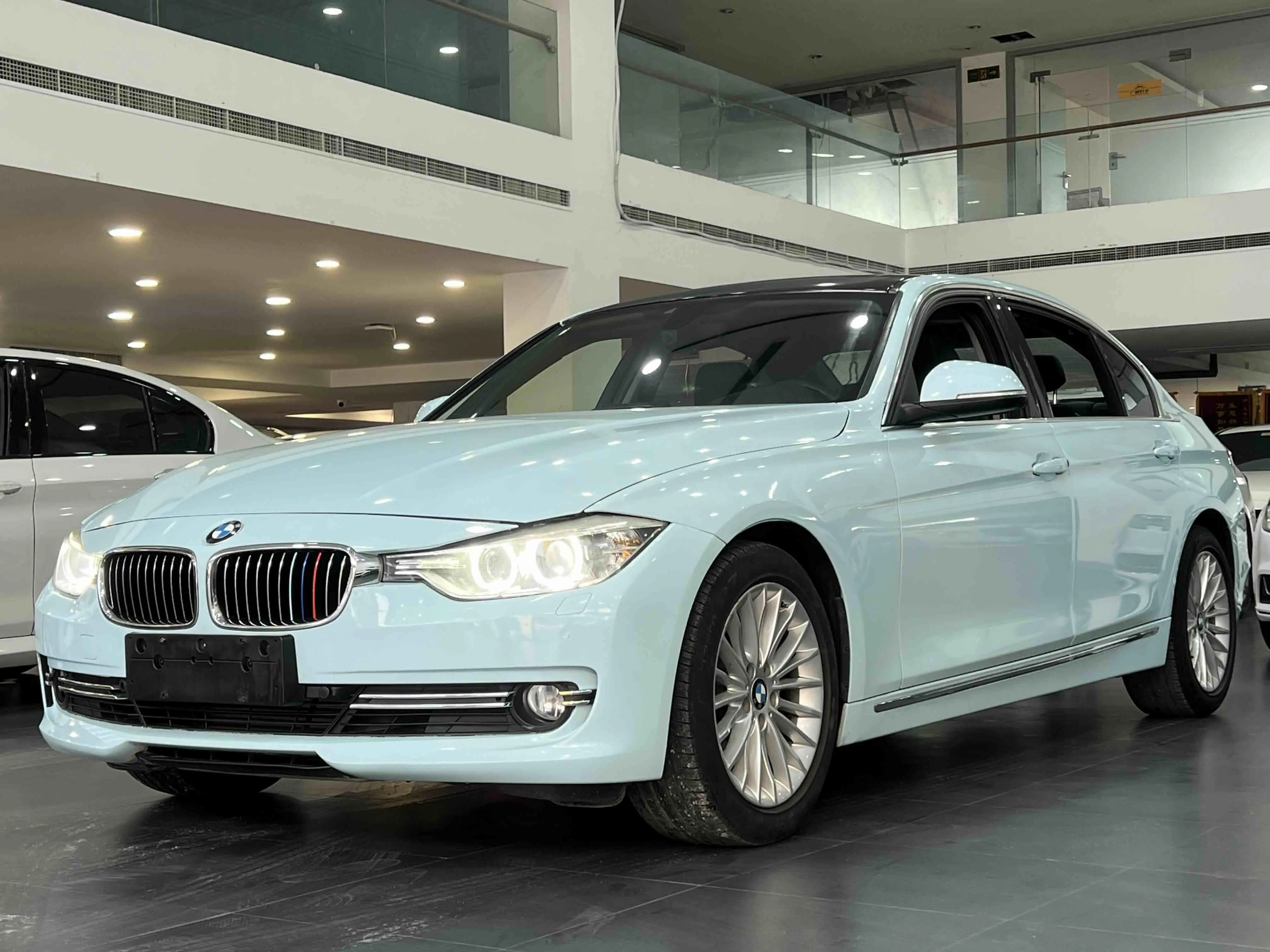 BMW 3 Series  из Китая