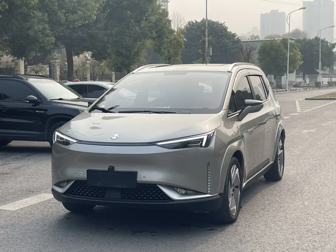 HYCAN Hechuang Z03  из Китая