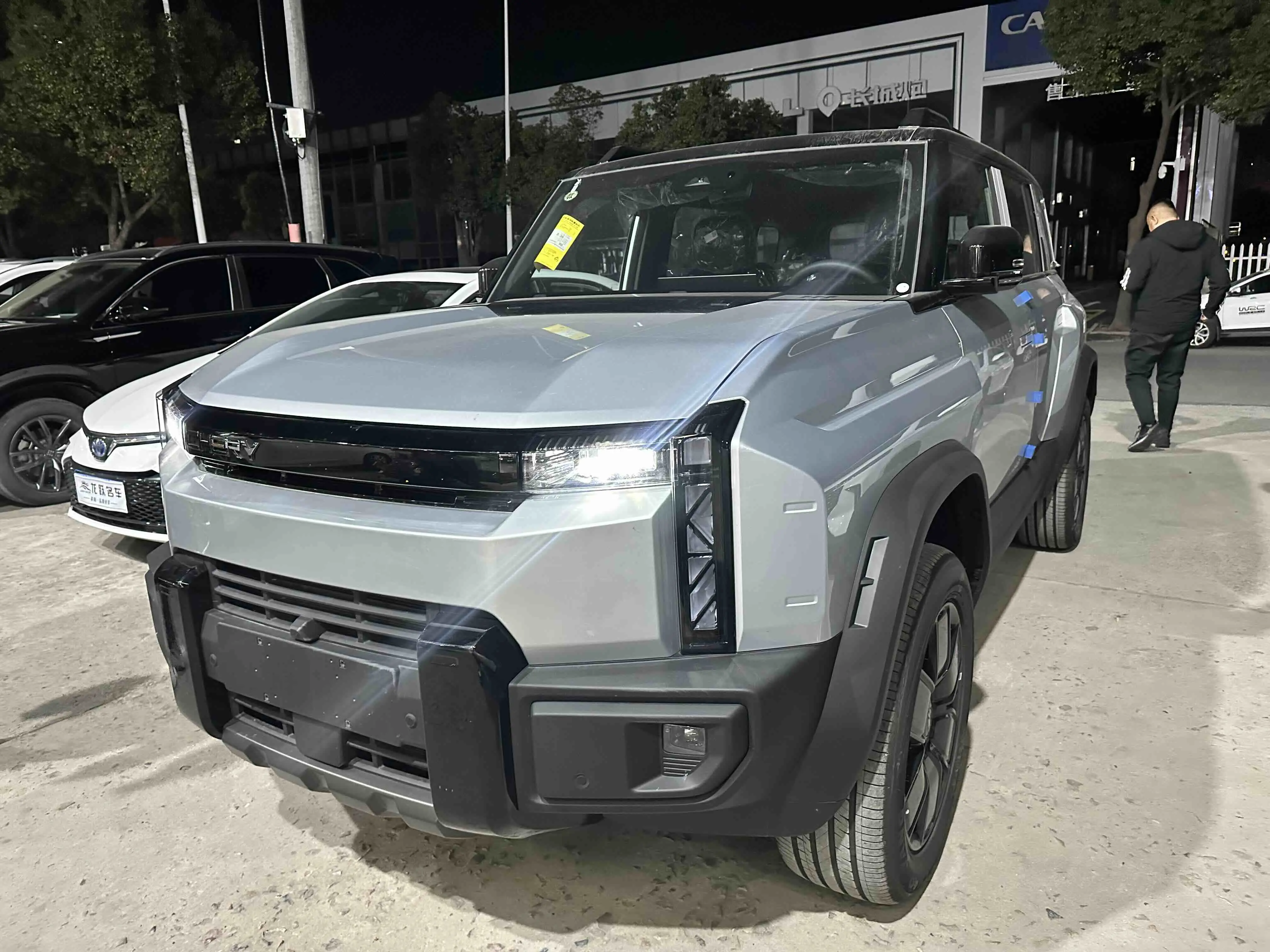 Chery Fengyun X3L  из Китая