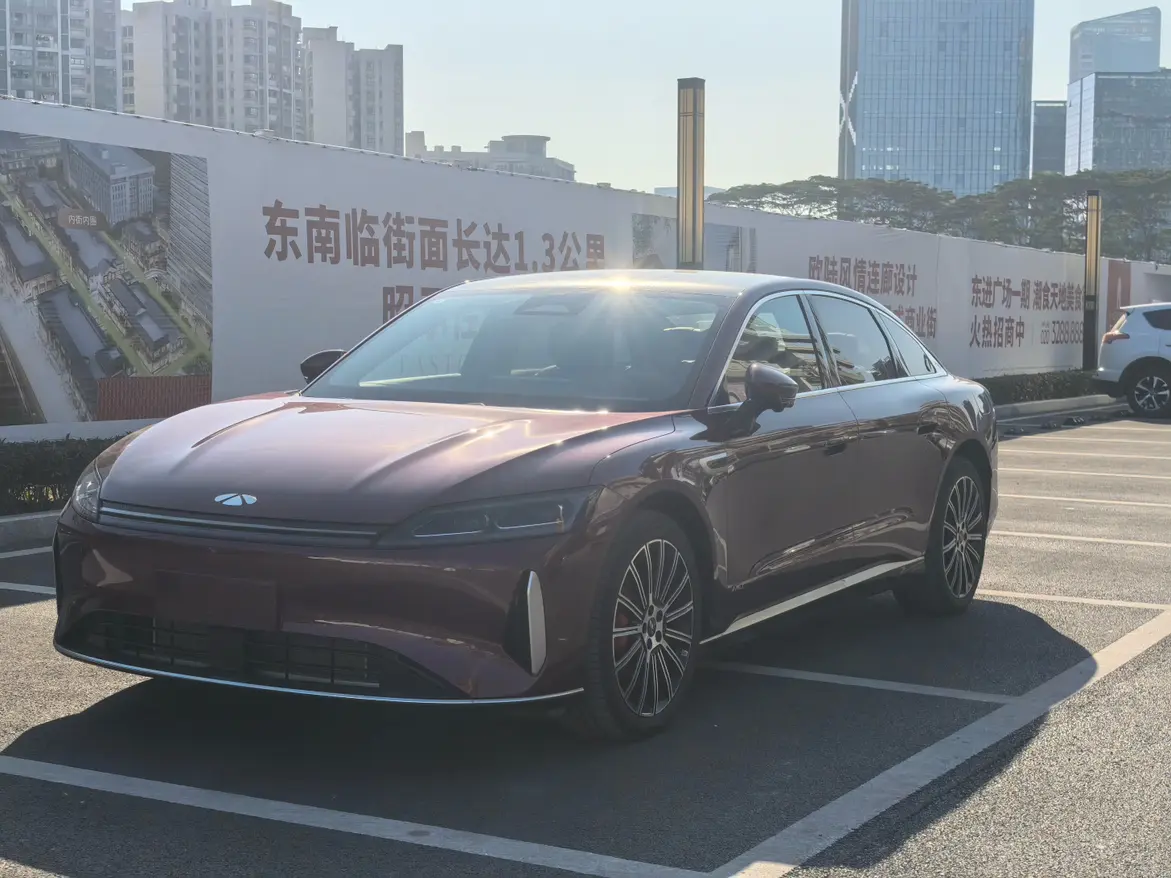 Chery Fengyun A9L  из Китая