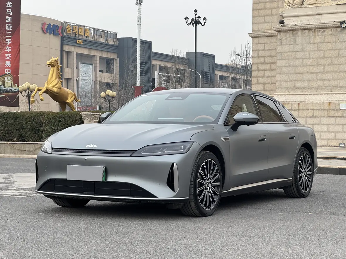 Chery Fengyun A9L  из Китая