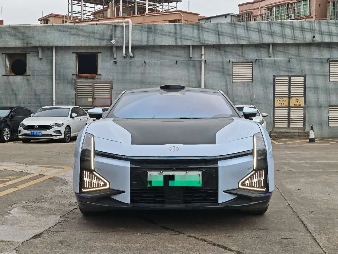 HiPhi Z  из Китая