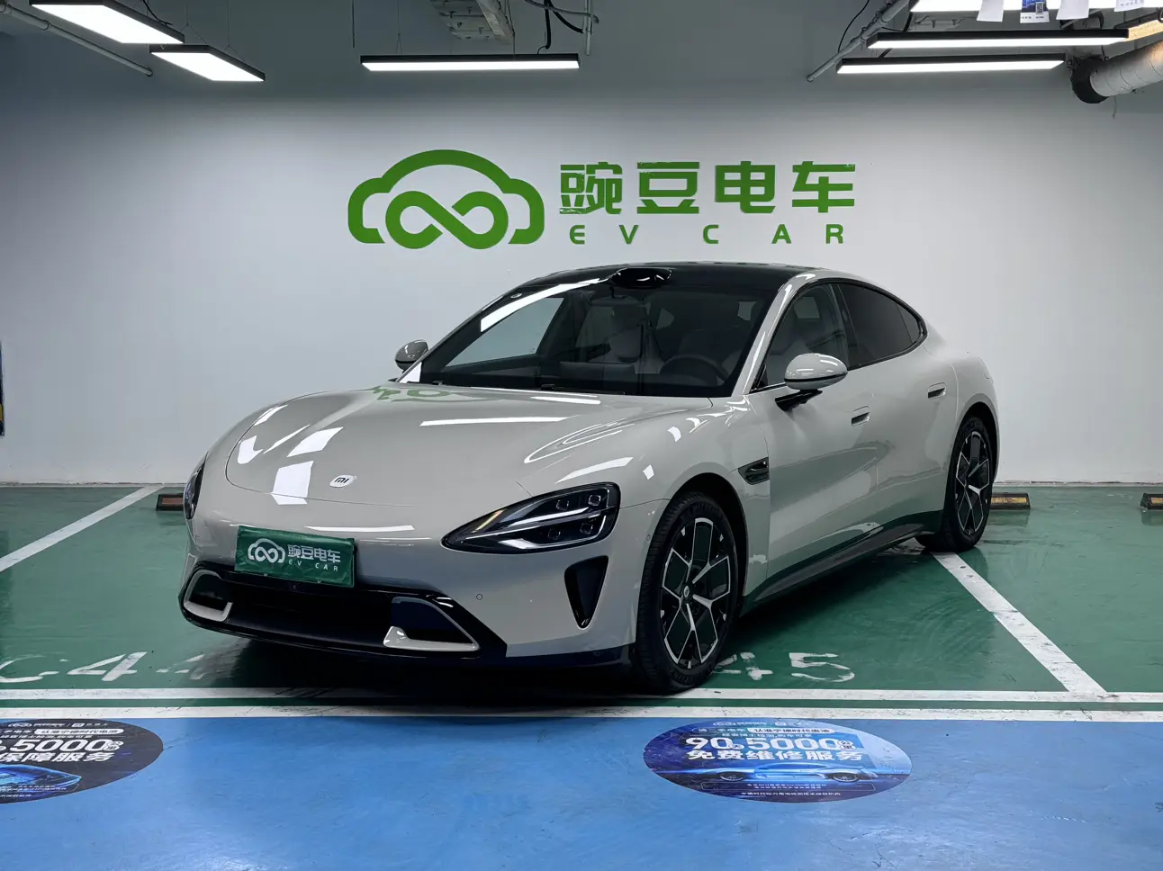 Xiaomi car Xiaomi SU7  из Китая