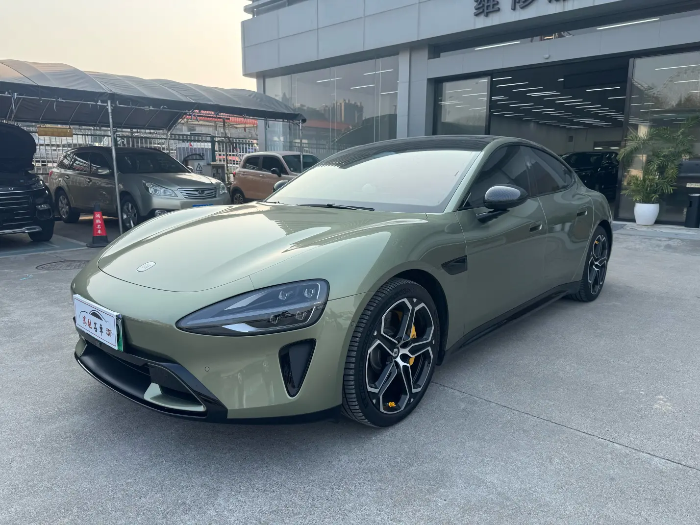 Xiaomi car Xiaomi SU7  из Китая