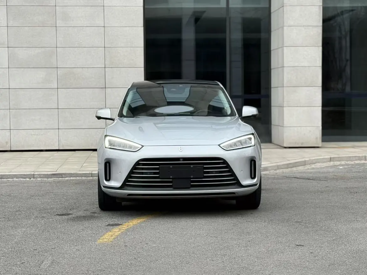 AITO M5 (Wenjie M5)  из Китая