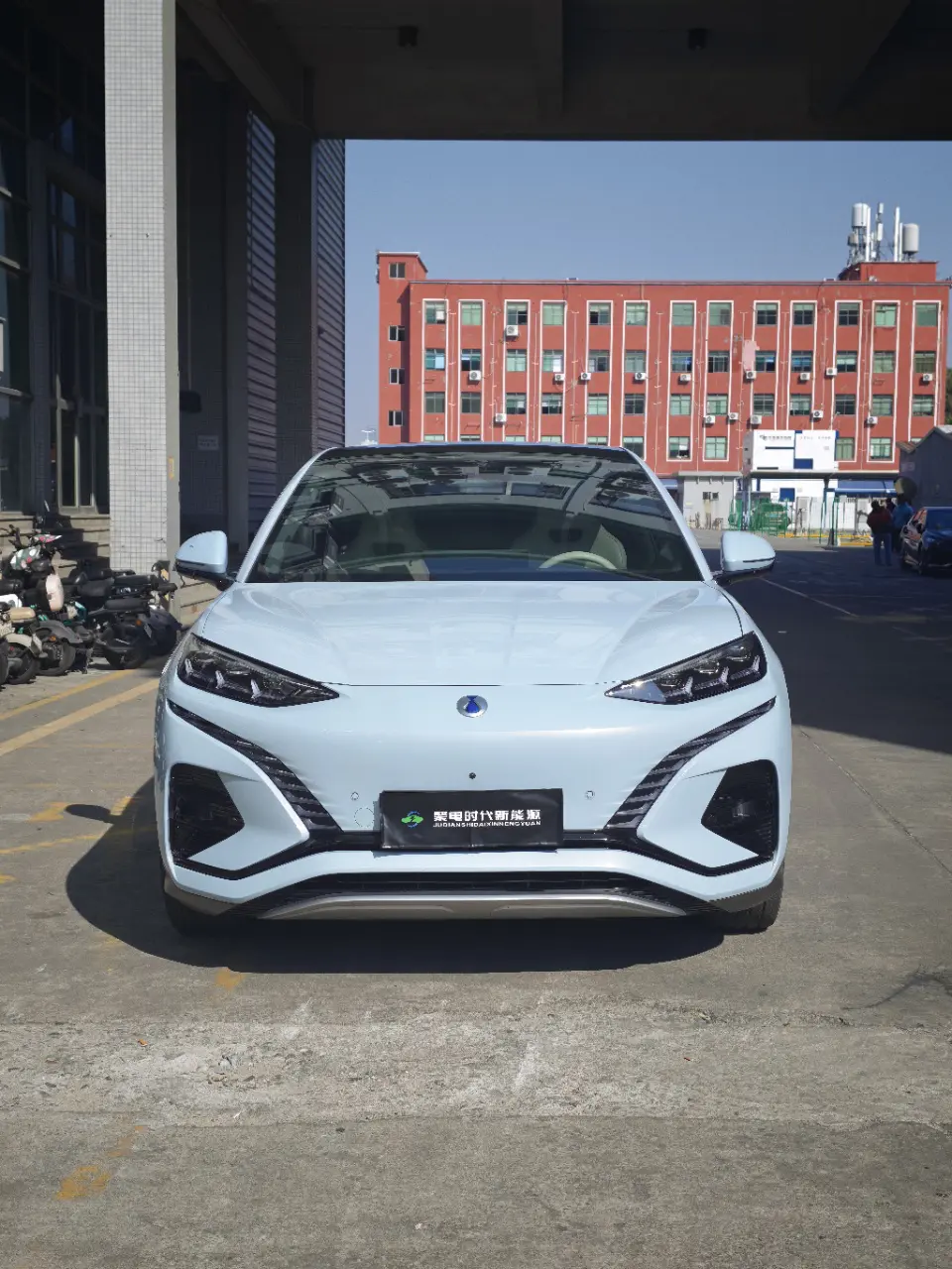 Denza N7  из Китая